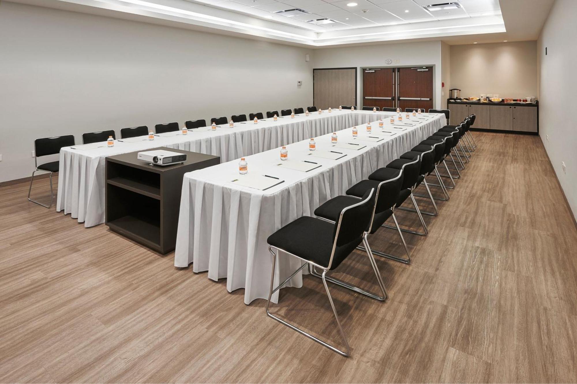 Hotel Express By Marriott 3*