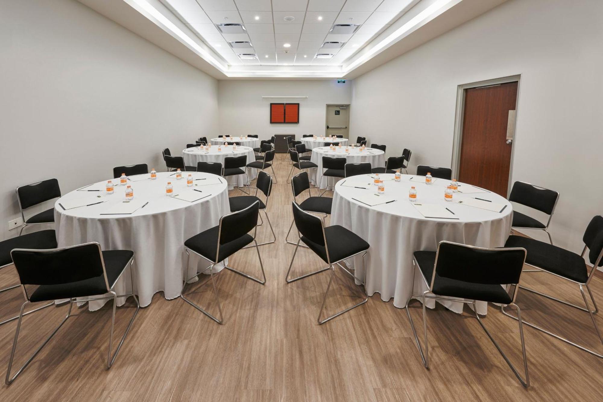 Hotel Express By Marriott Toluca
