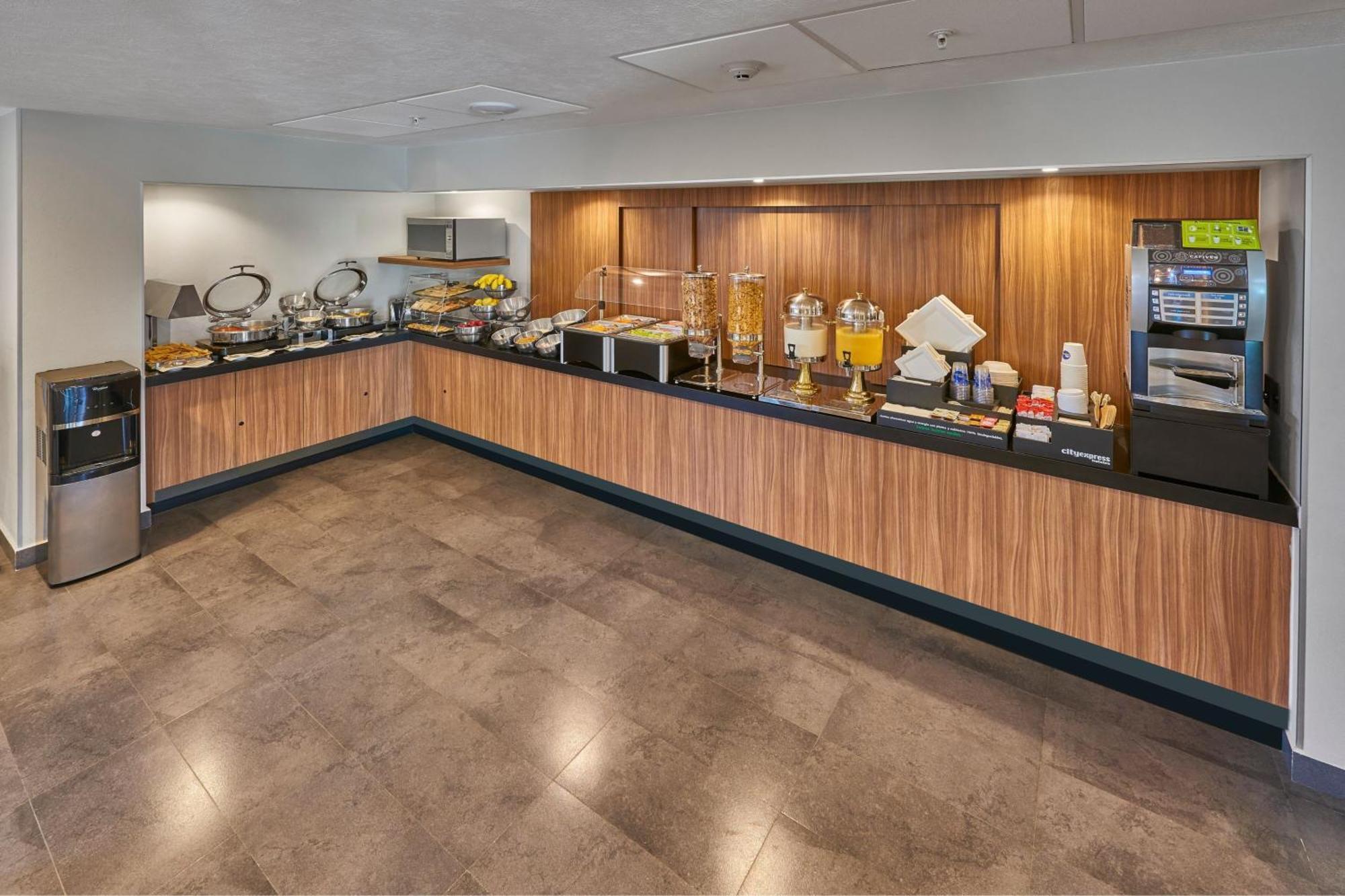 Hotel Express By Marriott 3*