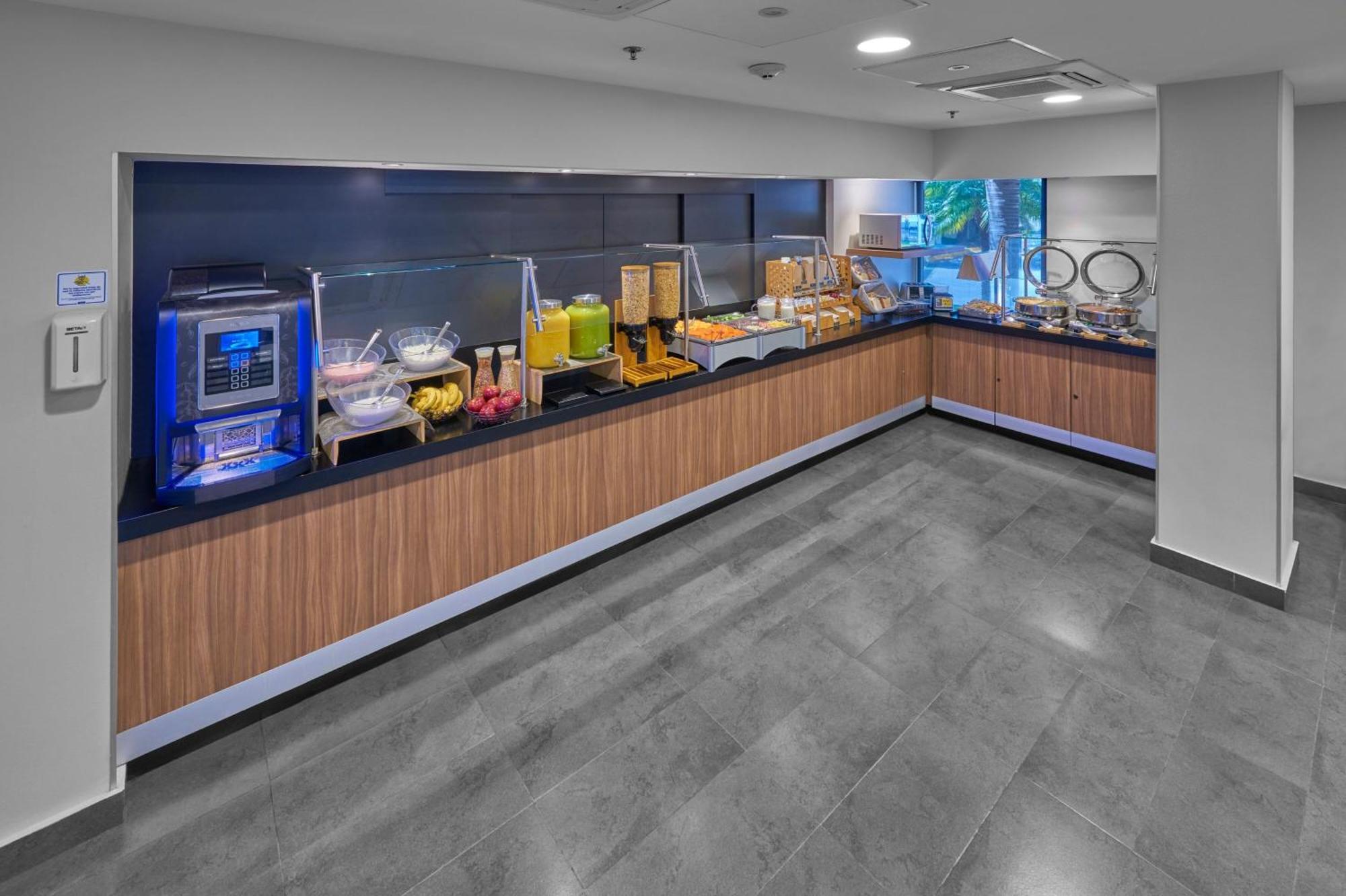 Hotel Express By Marriott Rio