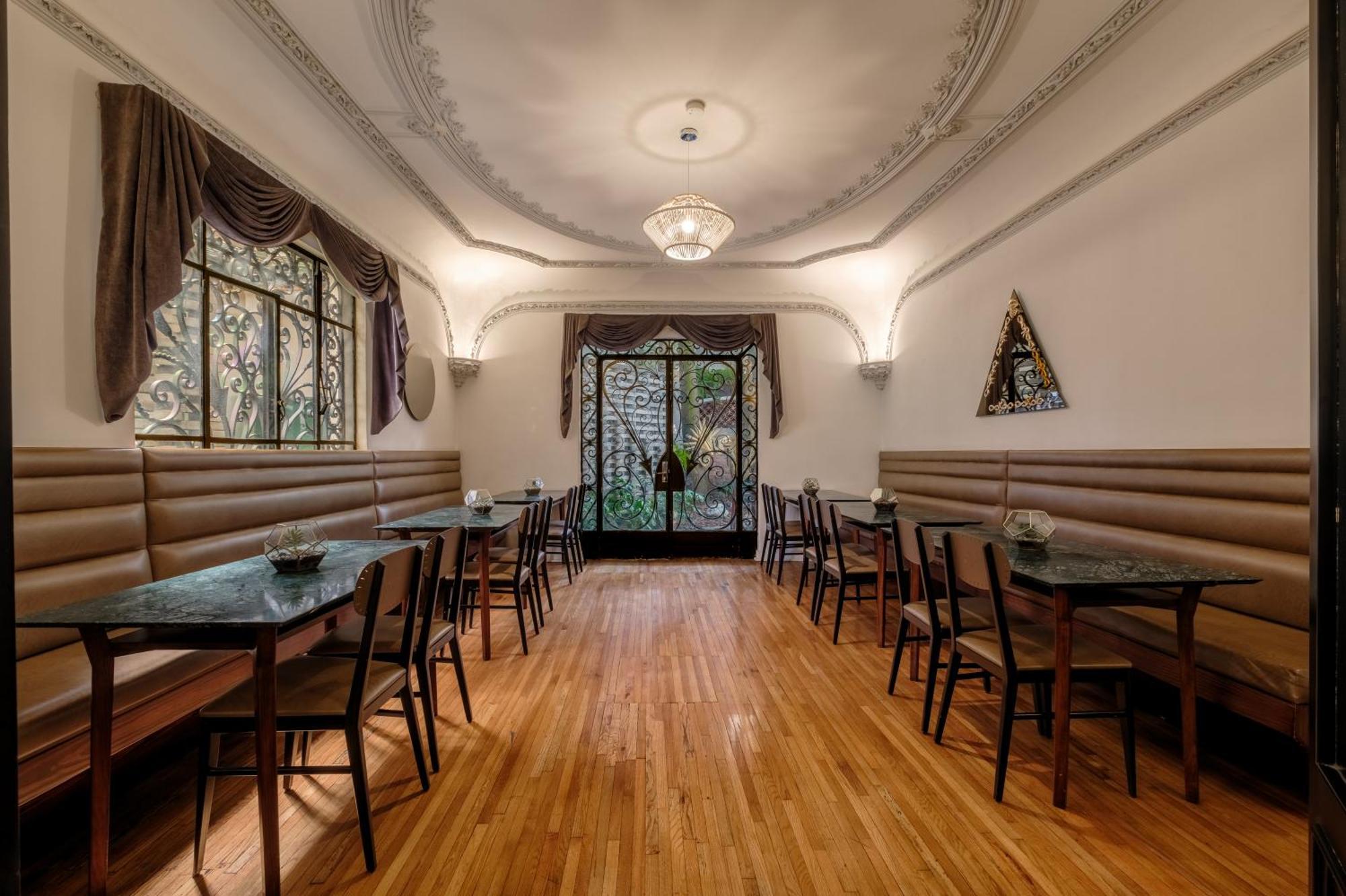 Hotel Pug Seal Polanco Allan Poe Mexico City