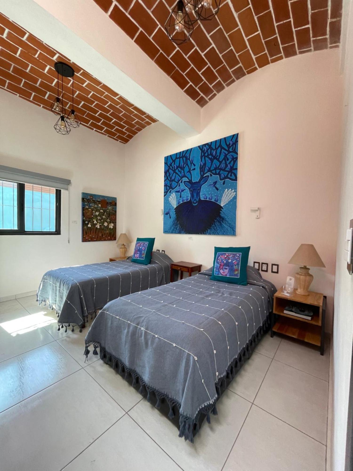 Larimar Gallery Y Boutique * Oaxaca
