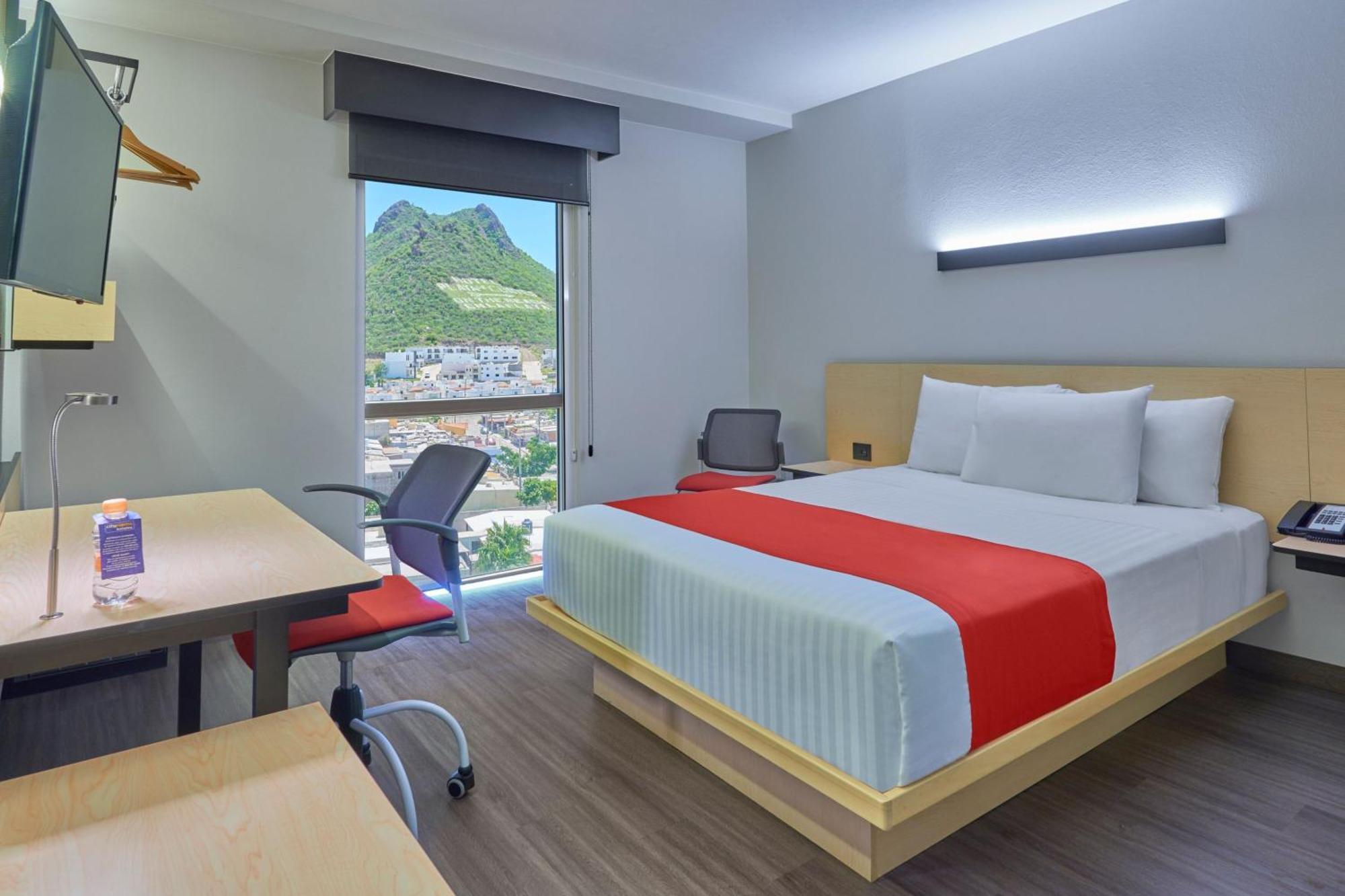 Hotel Express By Marriott Monterrey Lindavista 4*