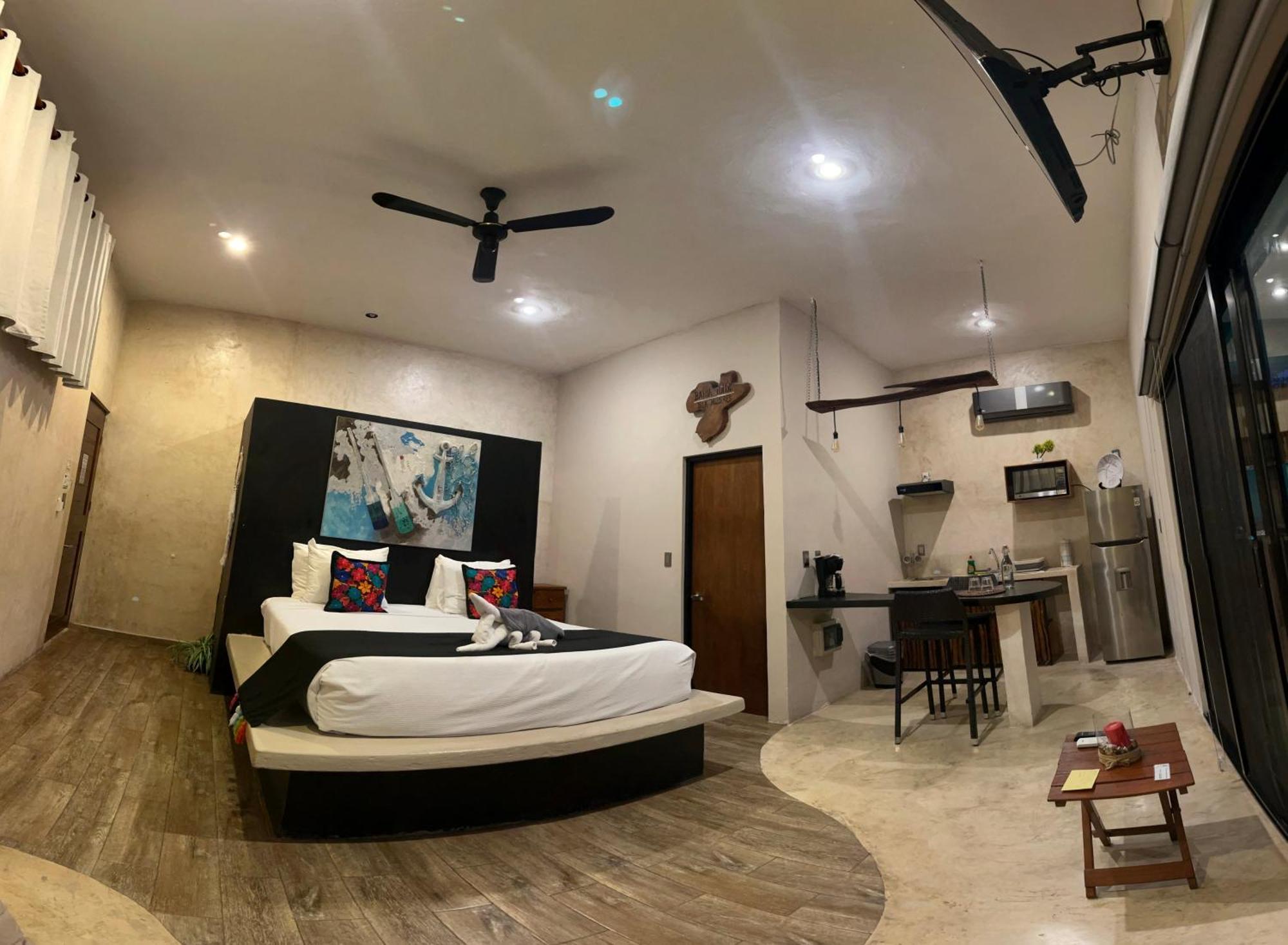 Bahia Tolok Aparthotel 3*