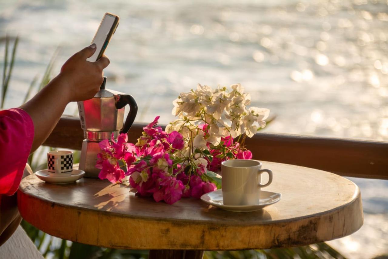 Bed & Breakfast Luz De Mar ' Right On The