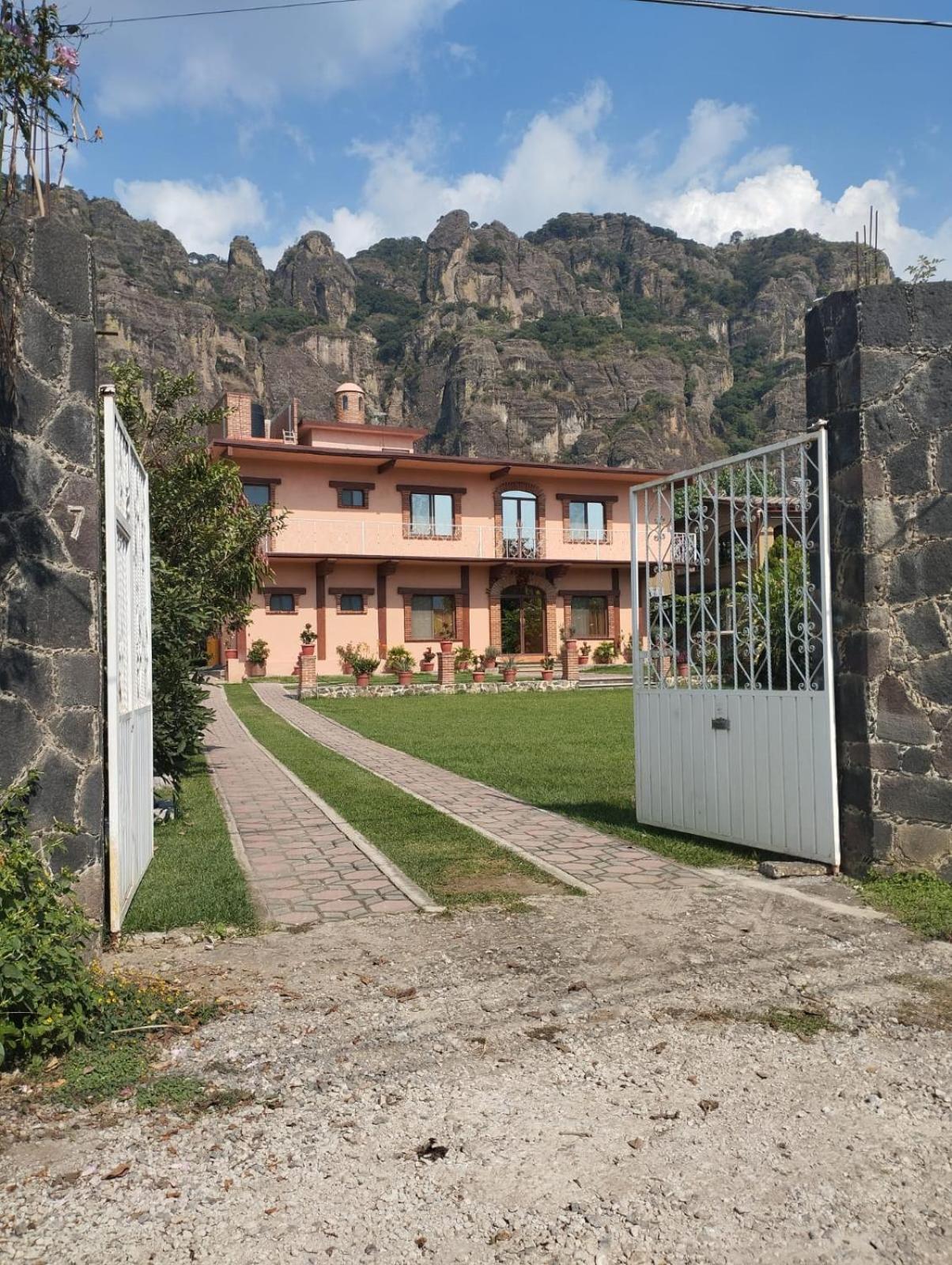 Hotel Tepopula Tepoztlan