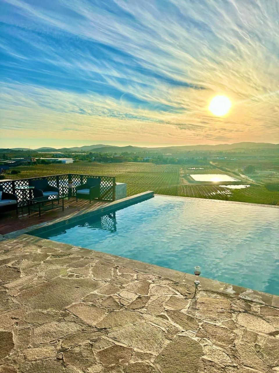 Siempre Valle Boutique Hotel Valle de Guadalupe
