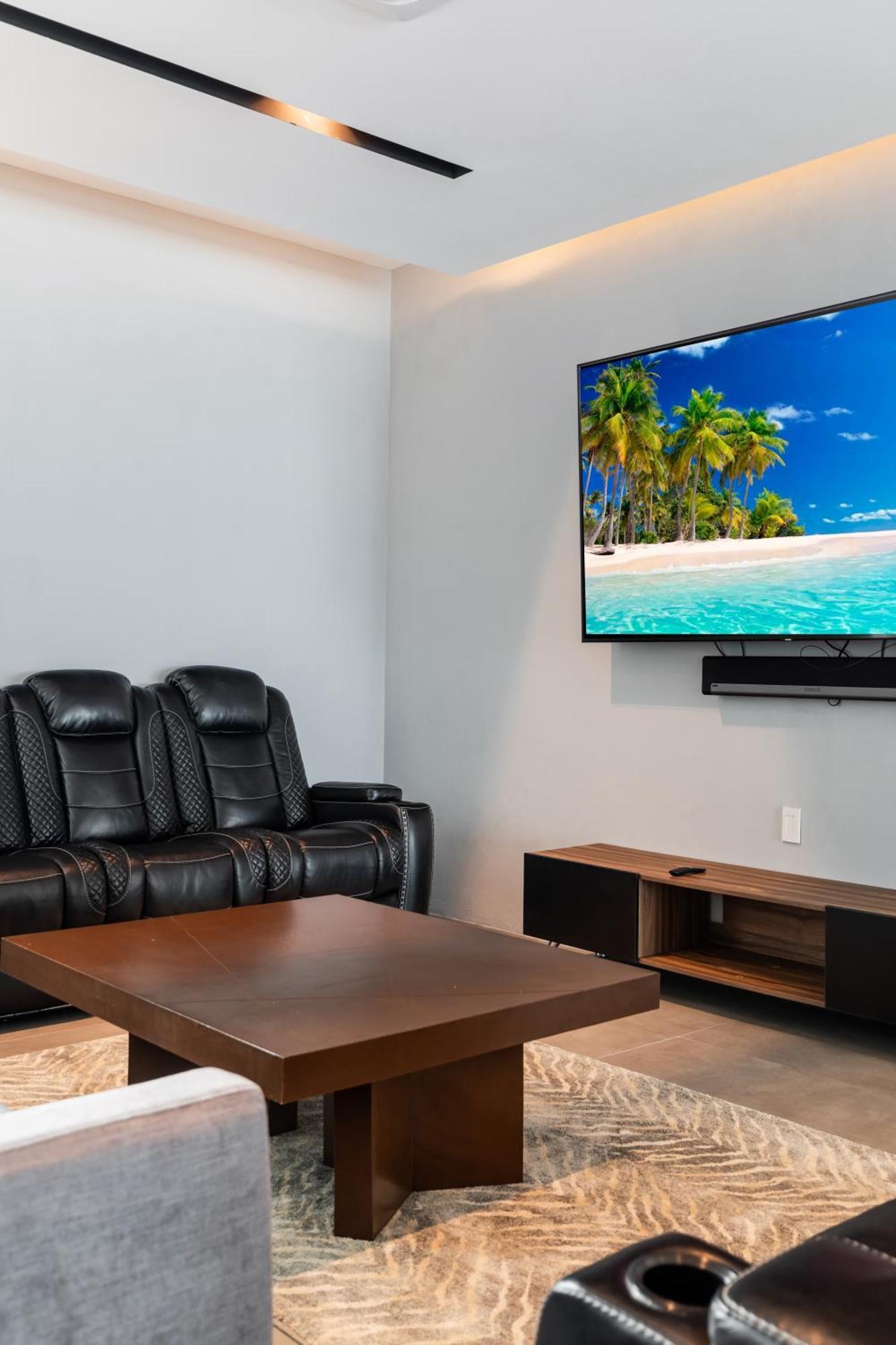 E11even Con C Hef Privado Ocean Front Villa