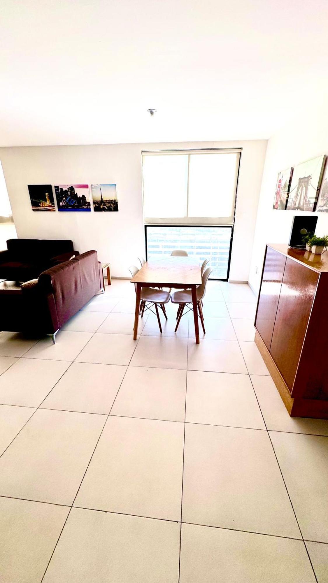 Midtown 1103 *