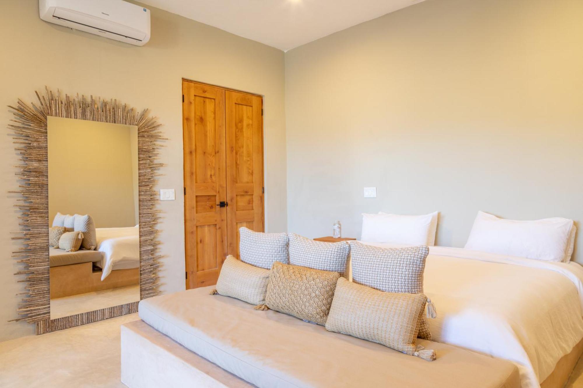 Hotel Cerritos Surf Town - Front 3*