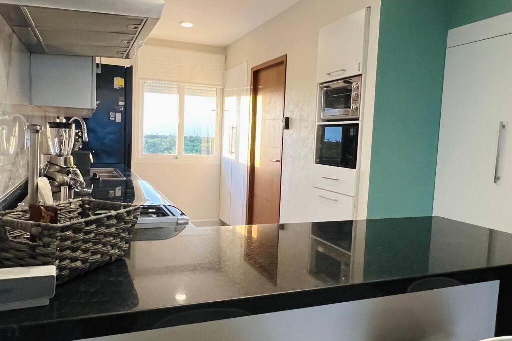 Luxury Beachfront Amara Apartment