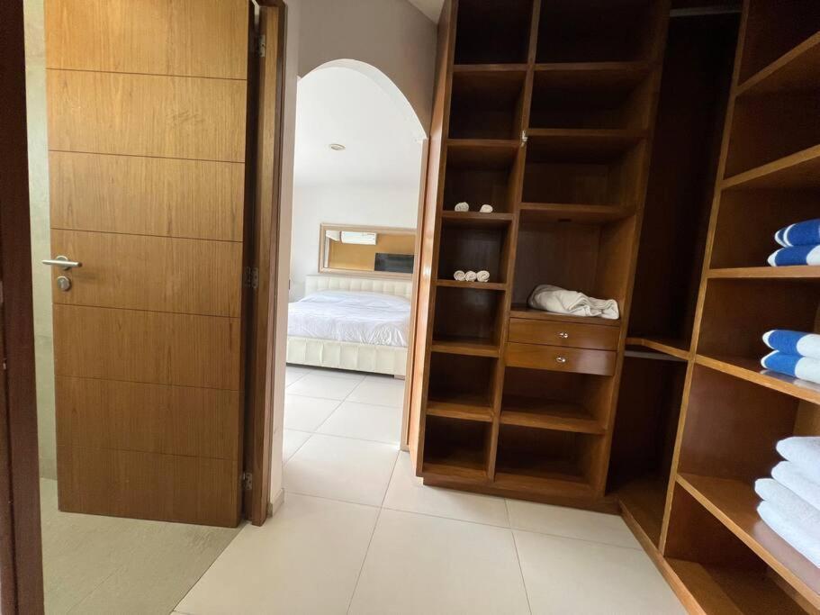 Luxury Beachfront Amara Apartment Cancun