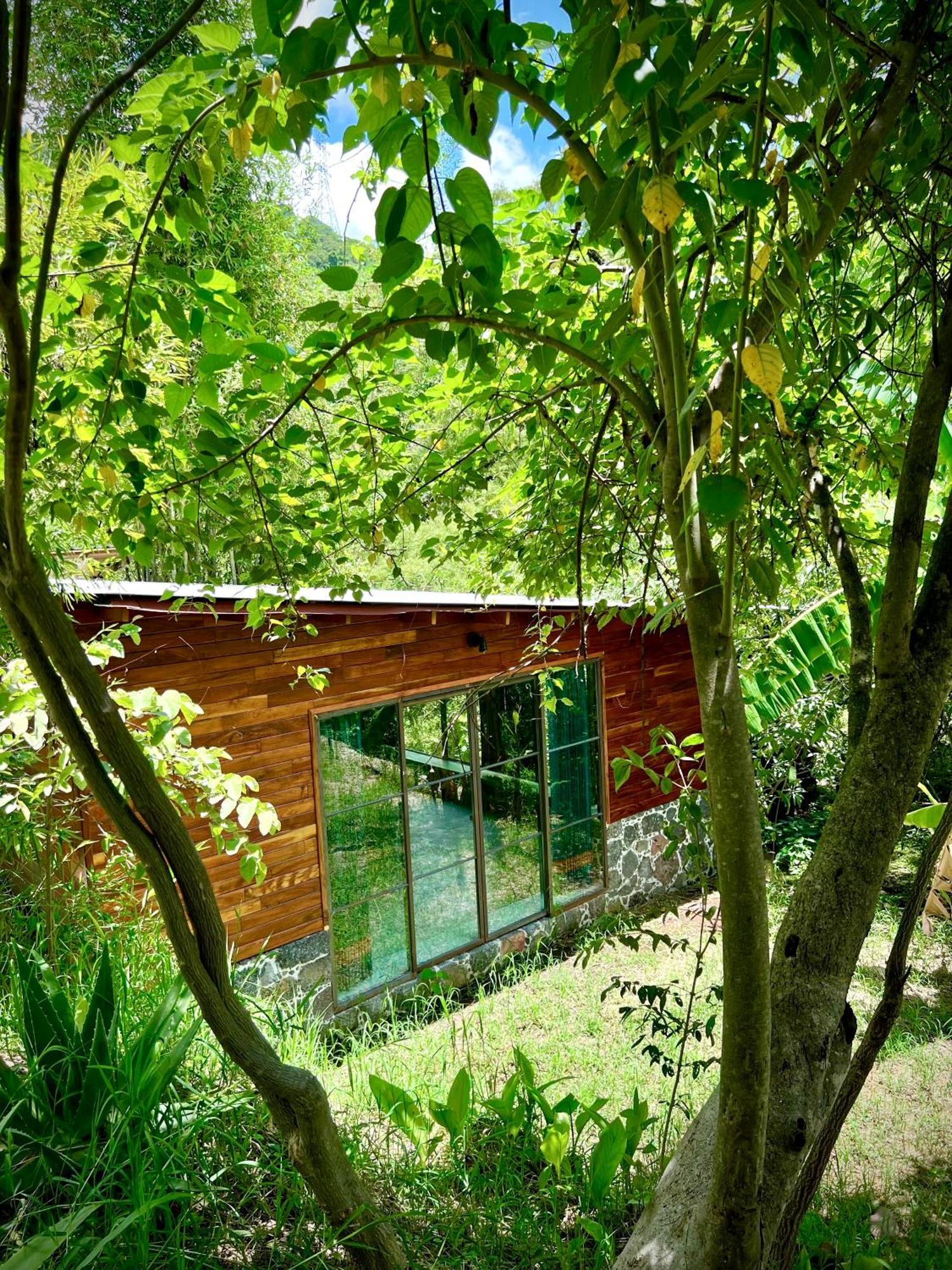 Santuario Ave Fenix-cabanas