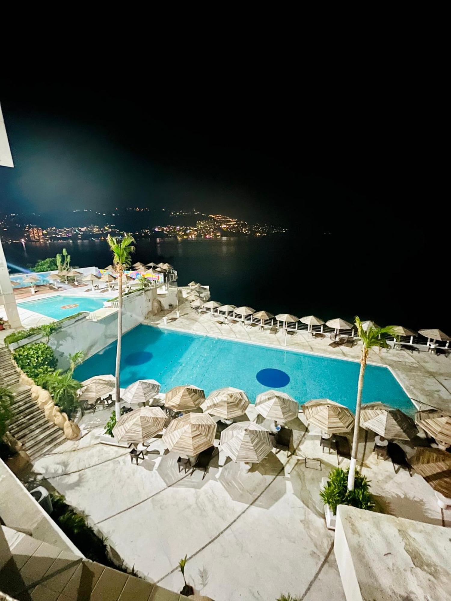 Torres Gemelas 2011 N Aparthotel Acapulco