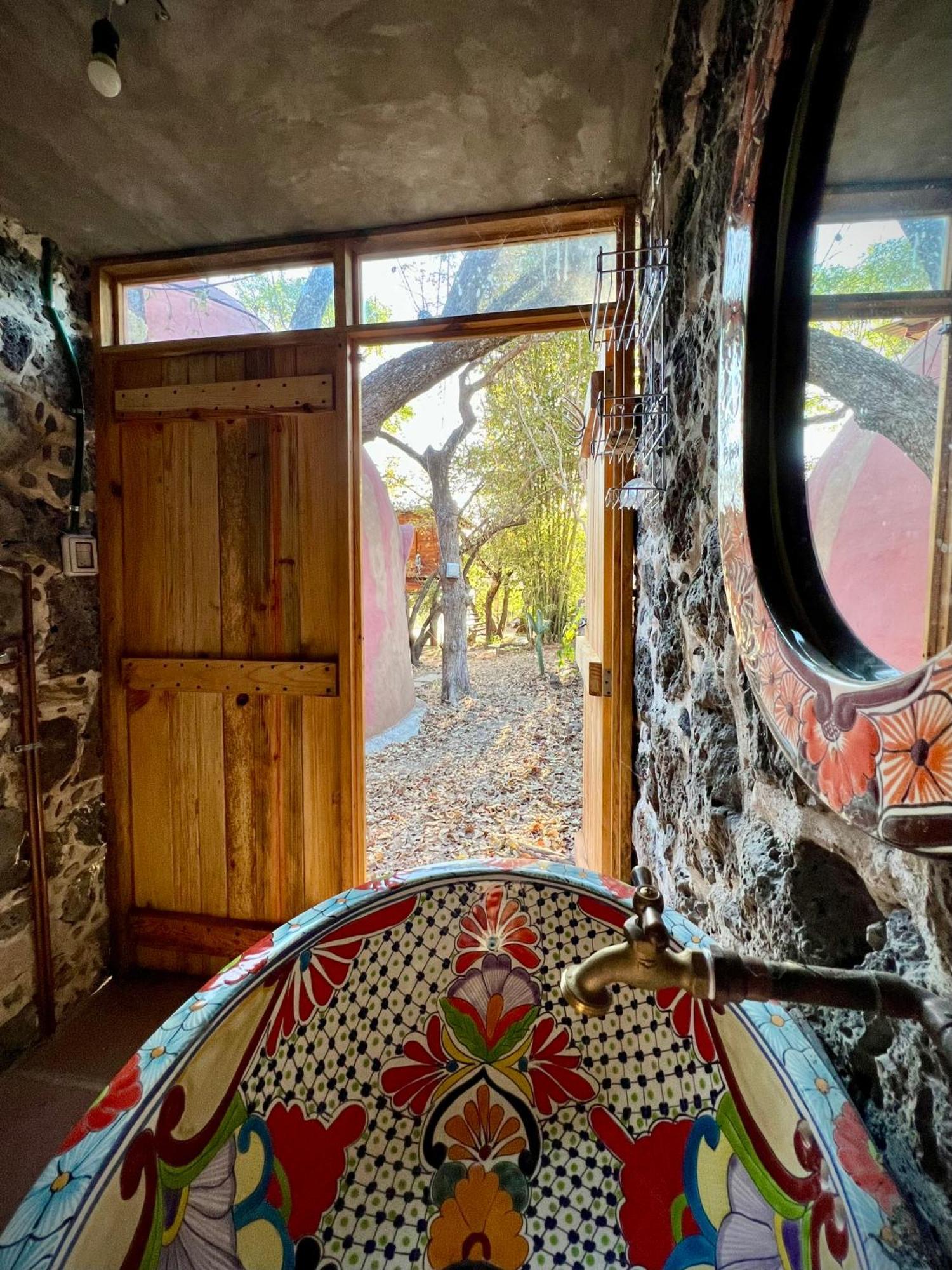 Santuario Ave Fenix-cabanas * Tepoztlan