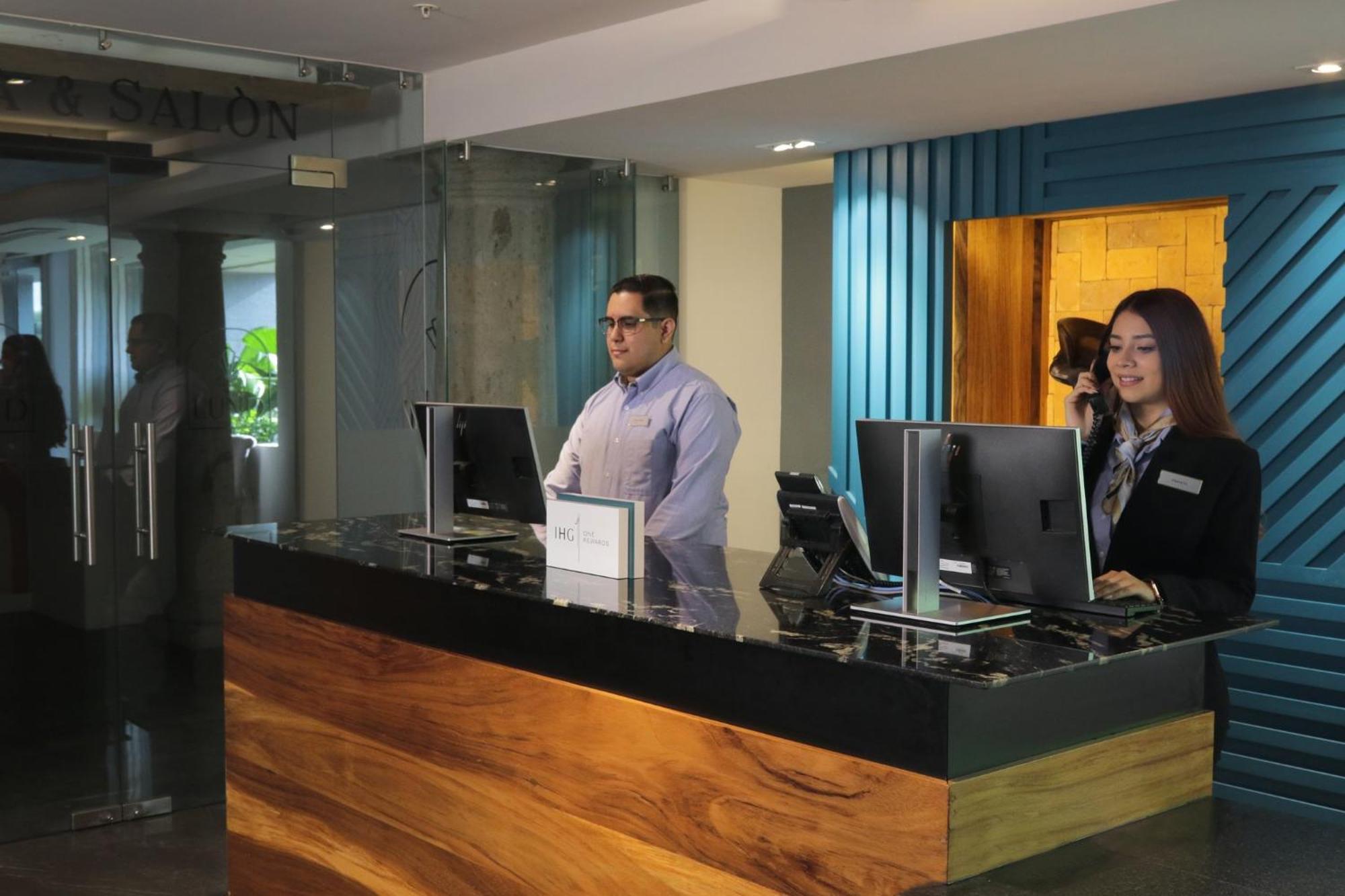 Indigo Expo By Ihg 4*
