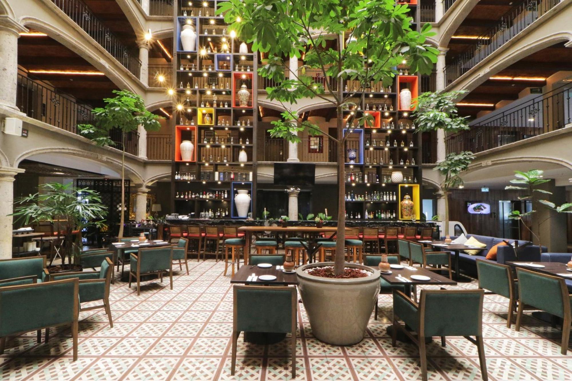 Indigo Expo By Ihg Hotel 4*