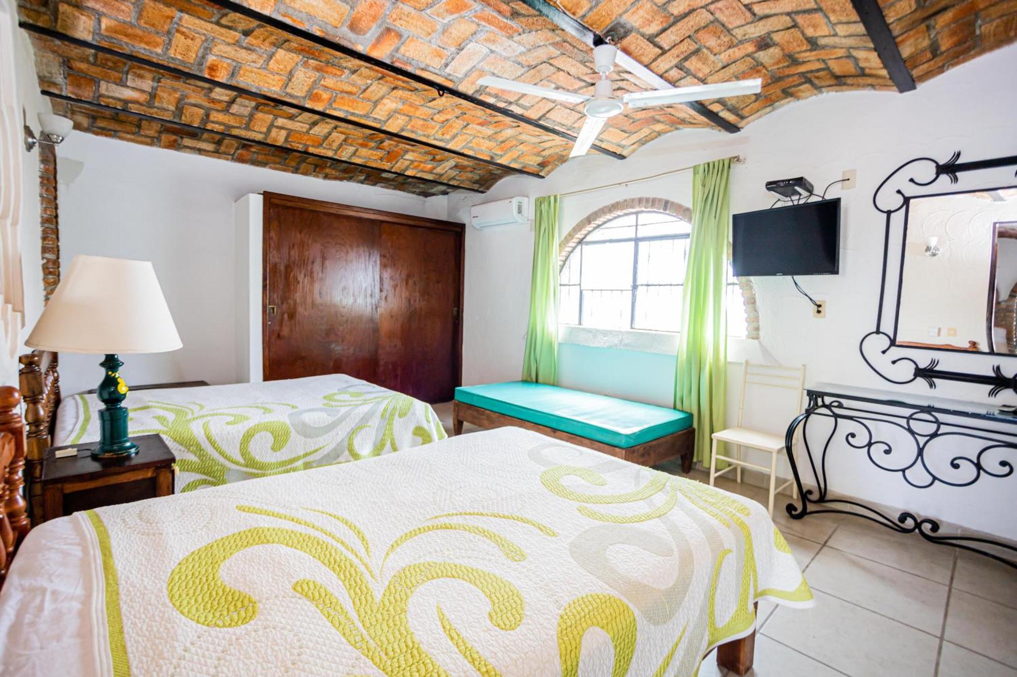 Maria Teresa Hotel 3*