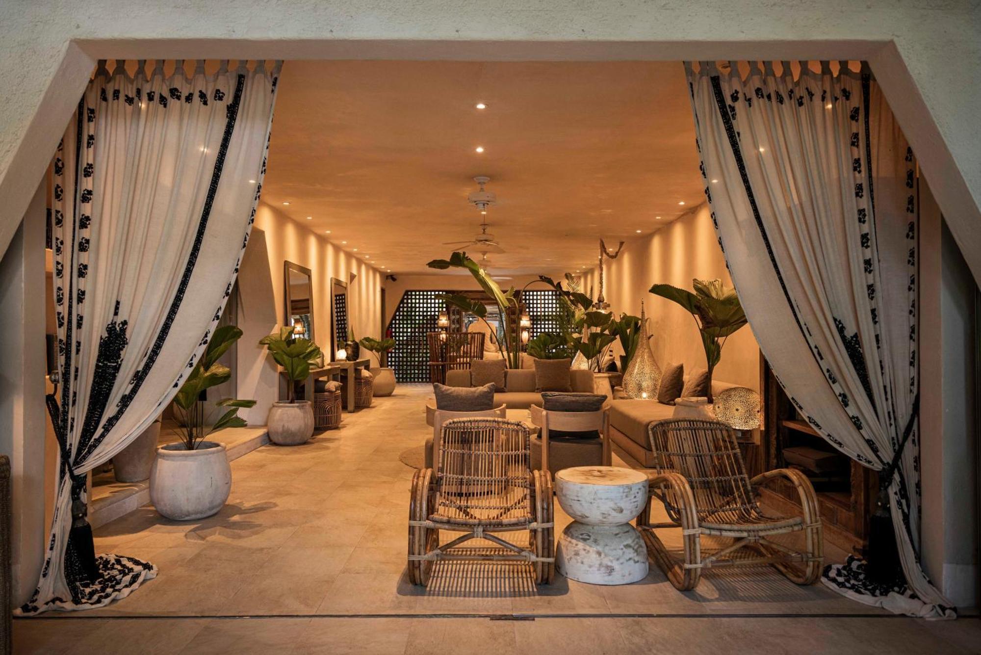 Hotel Jashita Hotel (Adults Only) 5*