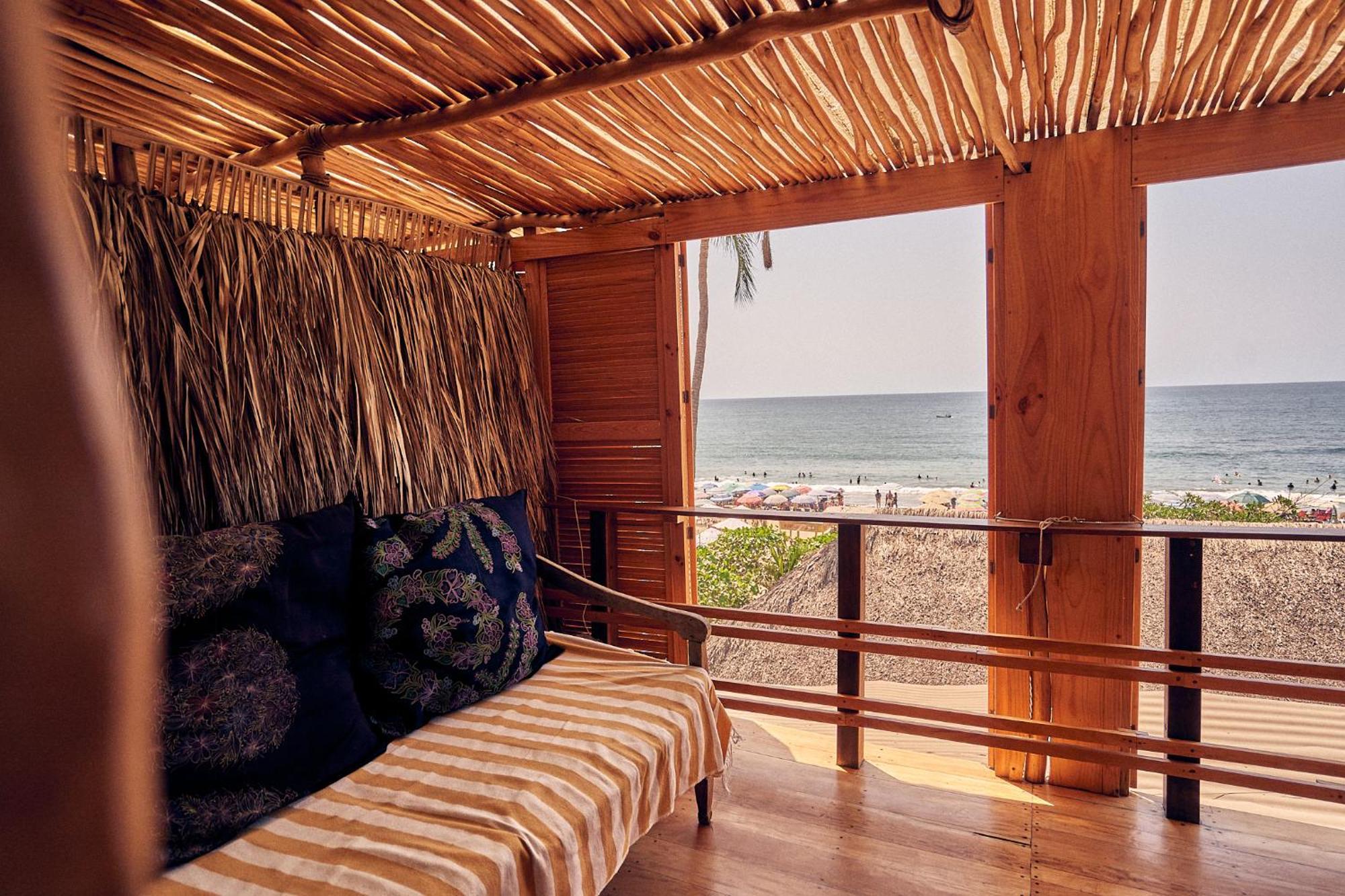 Casa Inn *