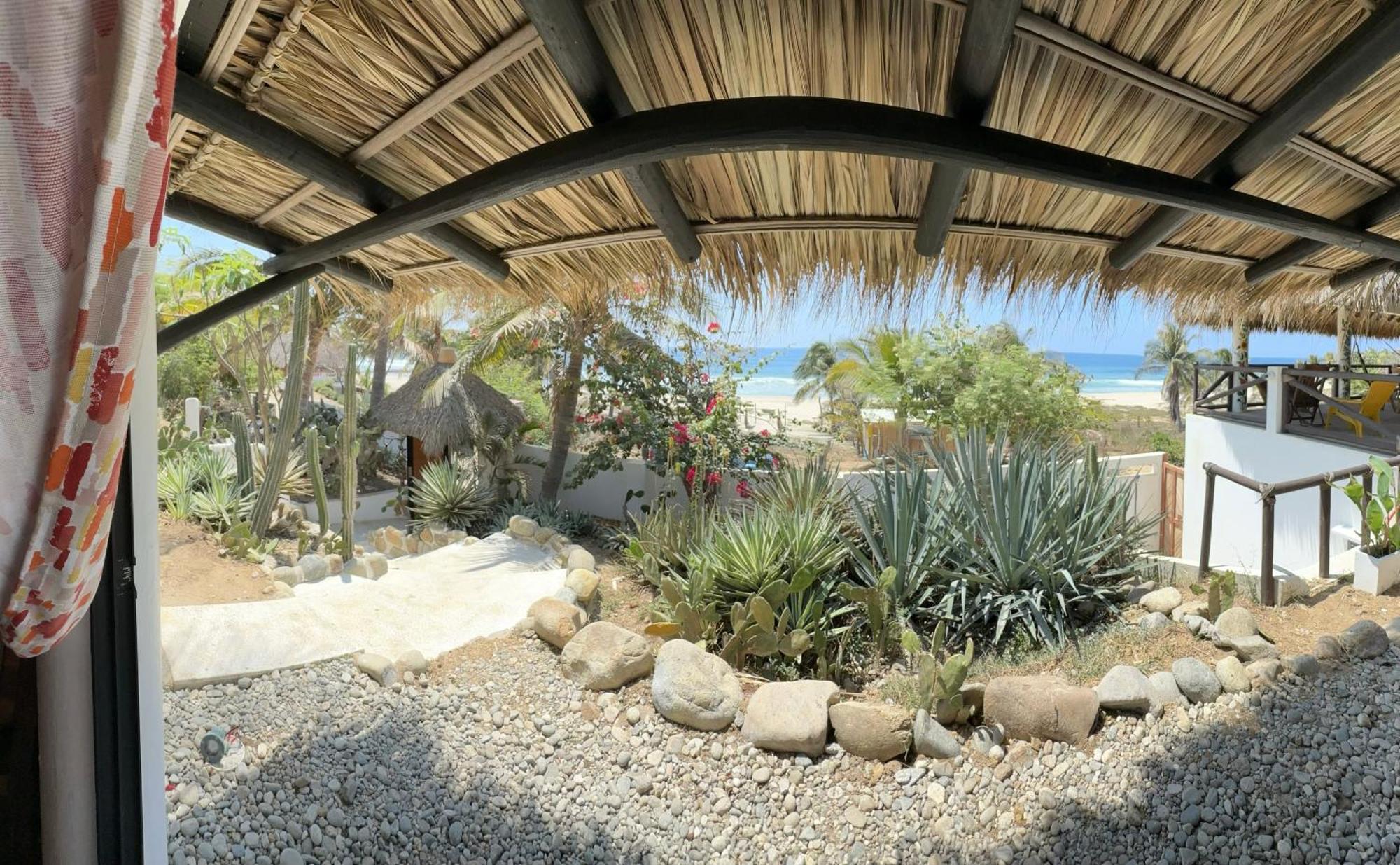 Bed & Breakfast Beachfront Paradise Boutique 4*