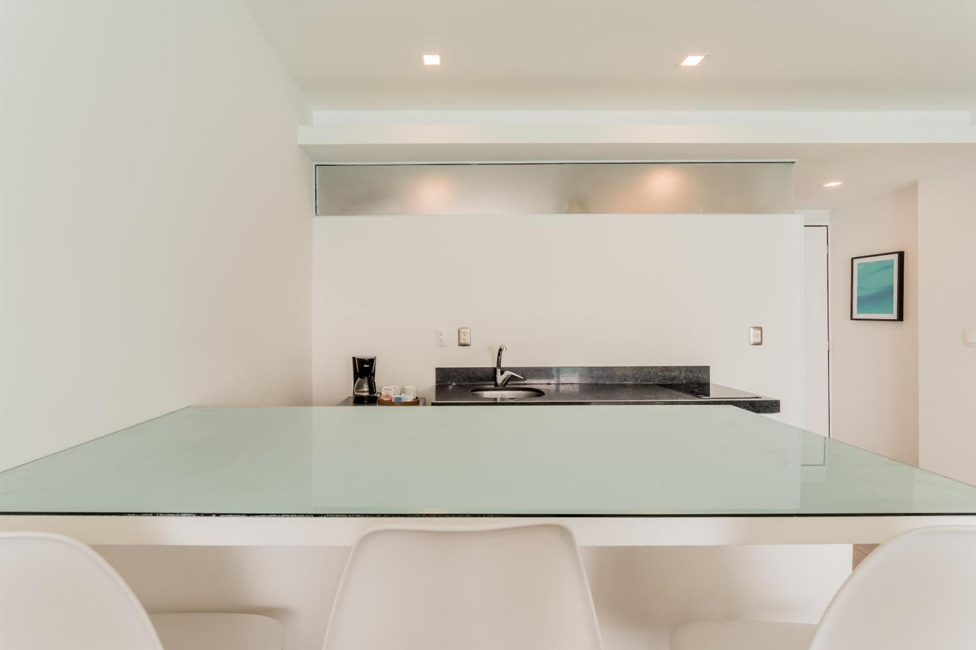 Aparthotel The Oceanfront By Casa Paraiso