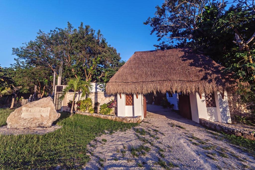 Mi Kasa Tu Kasa By Nah 4*