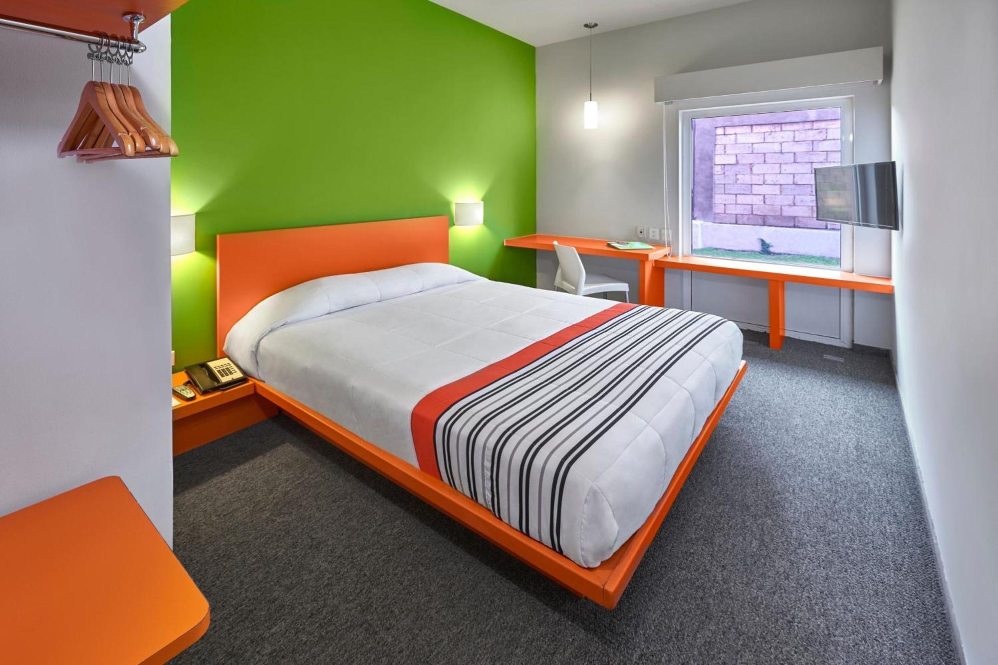 Express Junior By Marriott Aeropuerto Hotel 3*