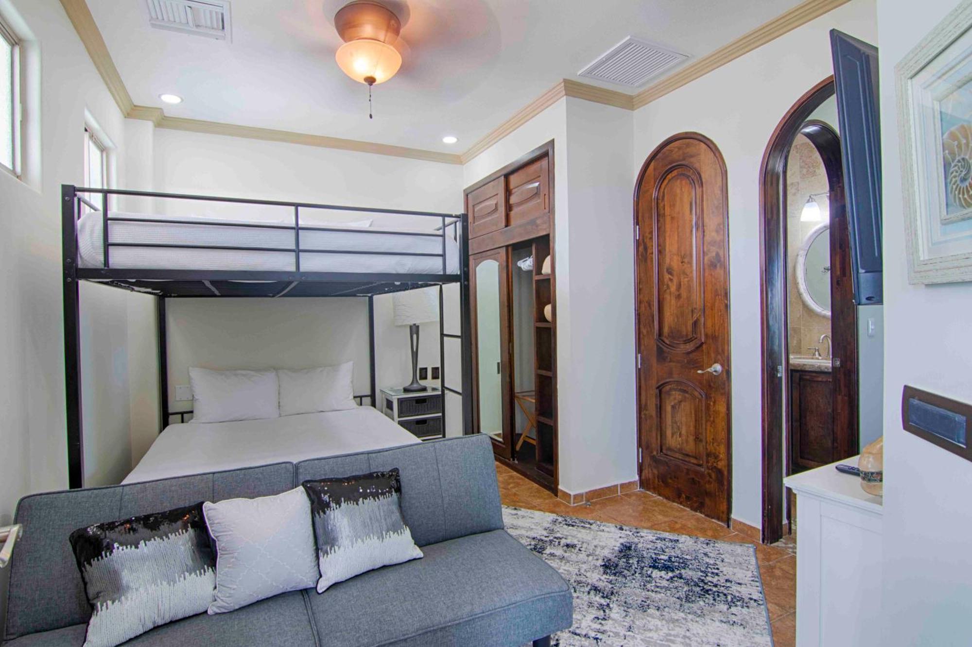 Hotel Esmeralda 5*