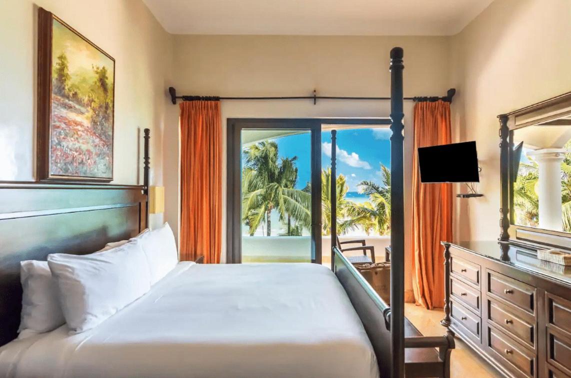 Beachfront Hacienda Soliman Bay By Tripintravel *