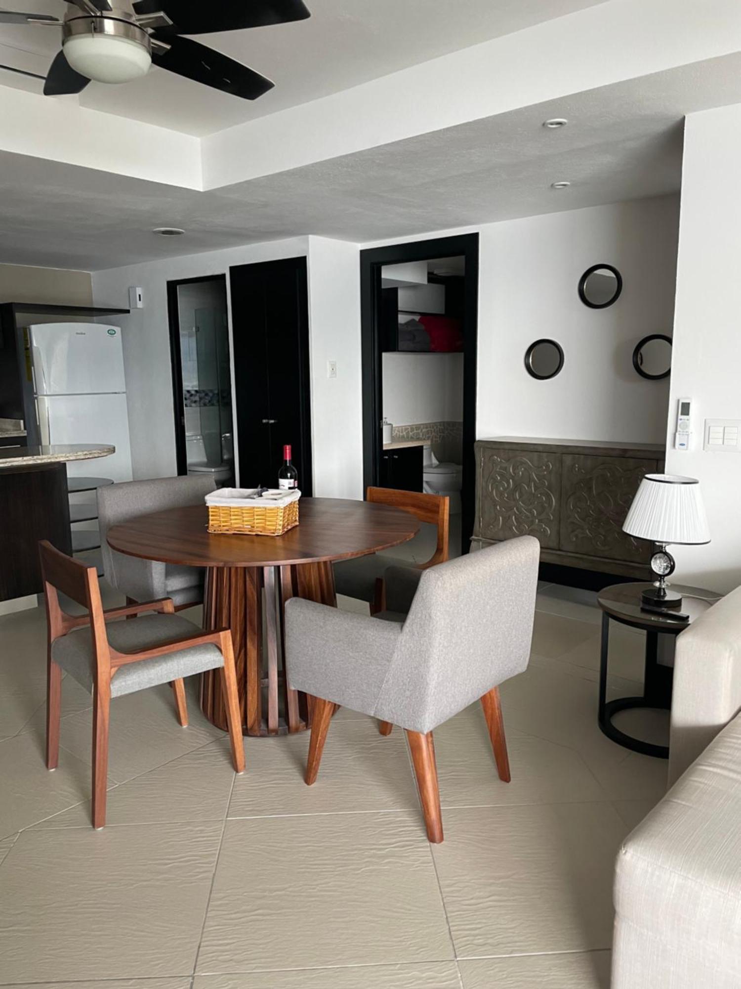 Bay View Grand Marina Ixtapa En Pie De Playa Apartment
