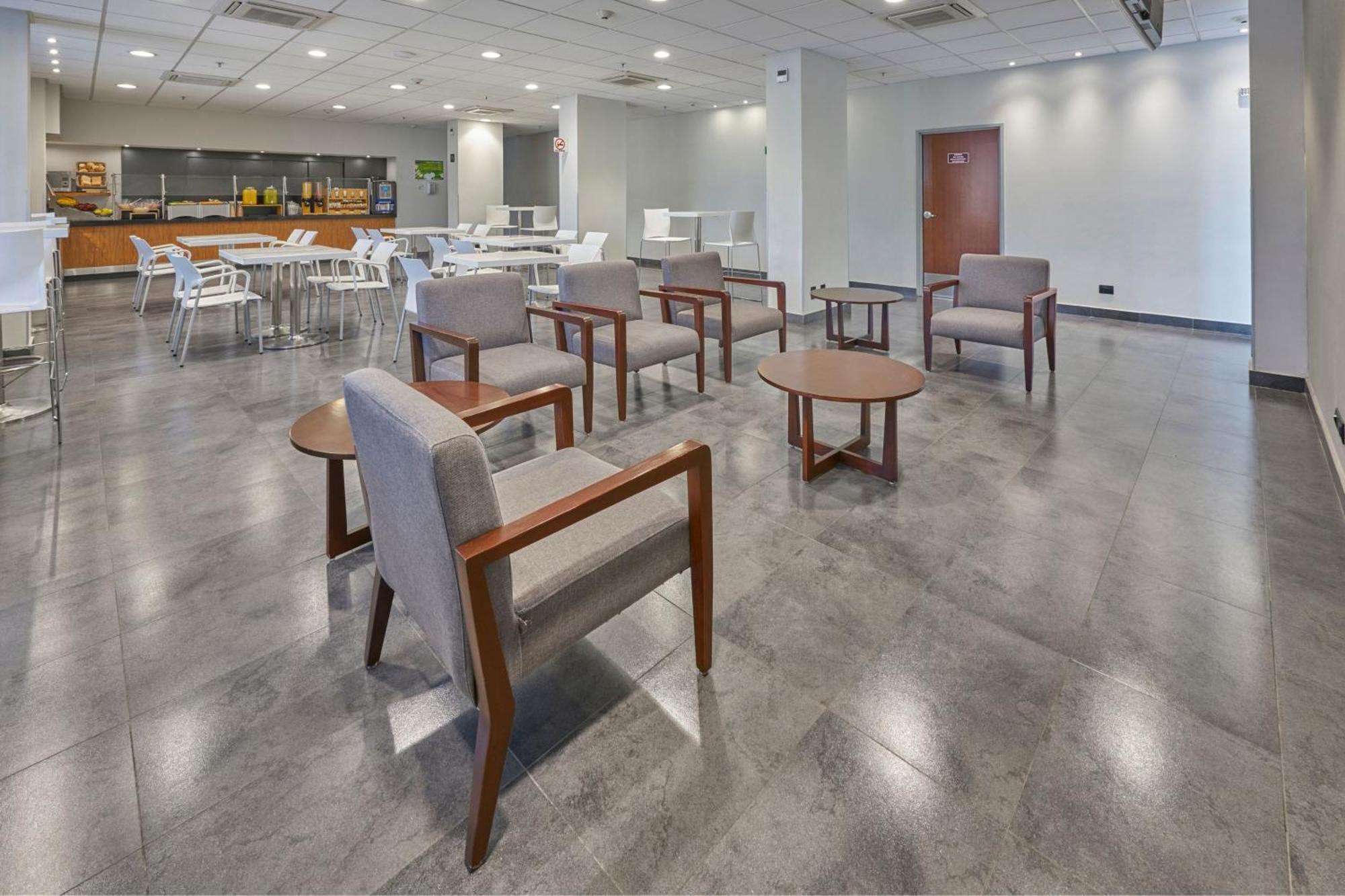 Express By Marriott Hotel 4*
