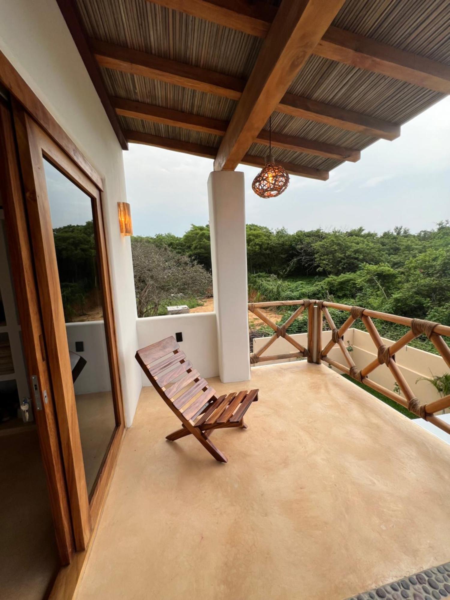 New Retreat Style Casa Jubilee With Starlink Brisas de Zicatela
