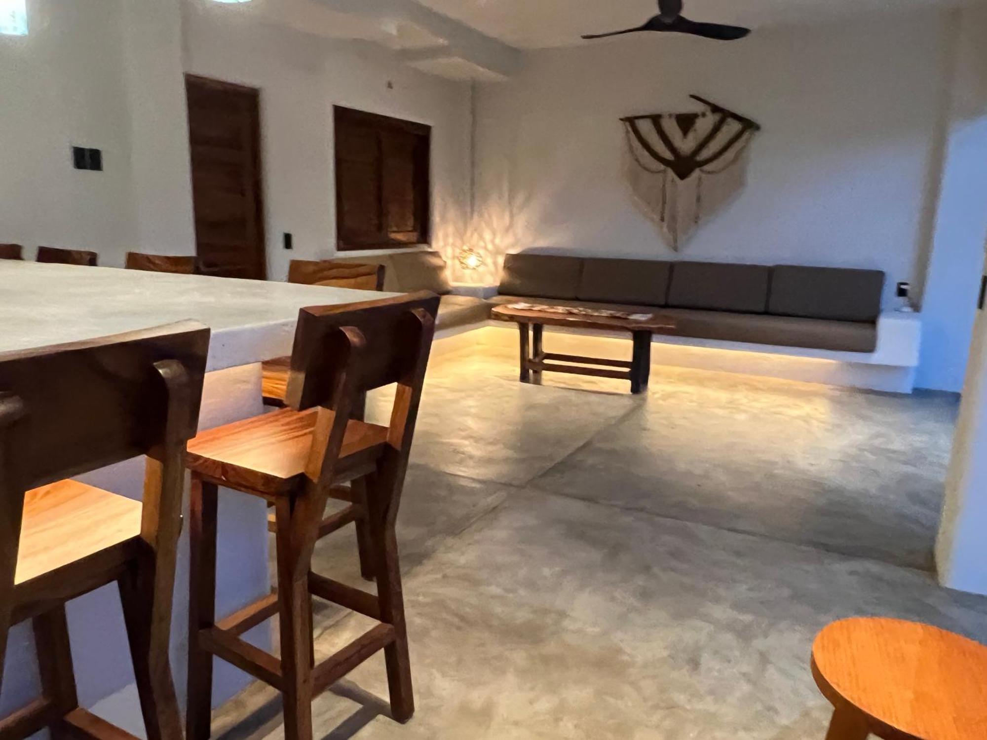 New Retreat Style Casa Jubilee With Starlink Brisas de Zicatela