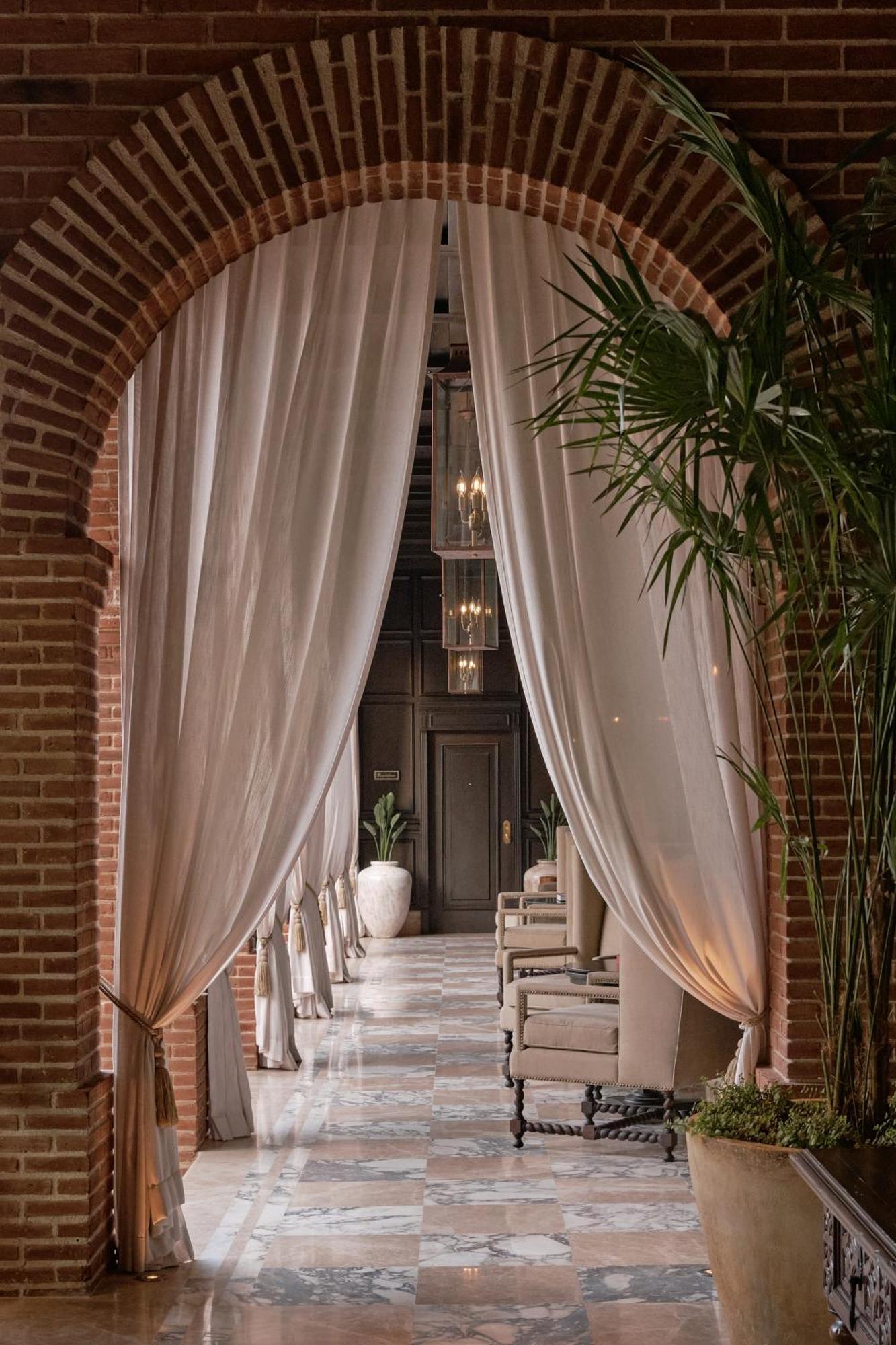 Boutique Hotel 5*
