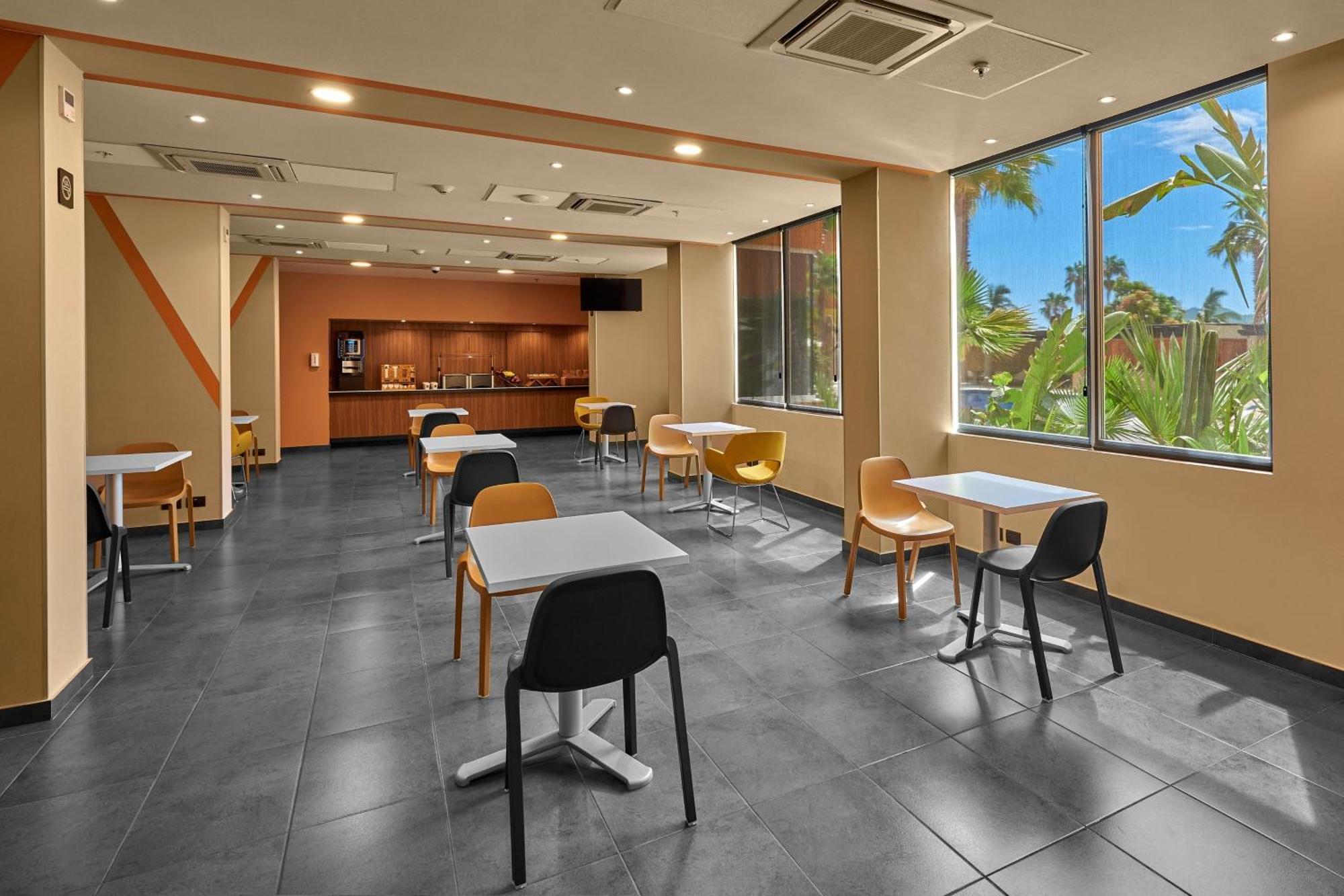 Express By Marriott Aparthotel