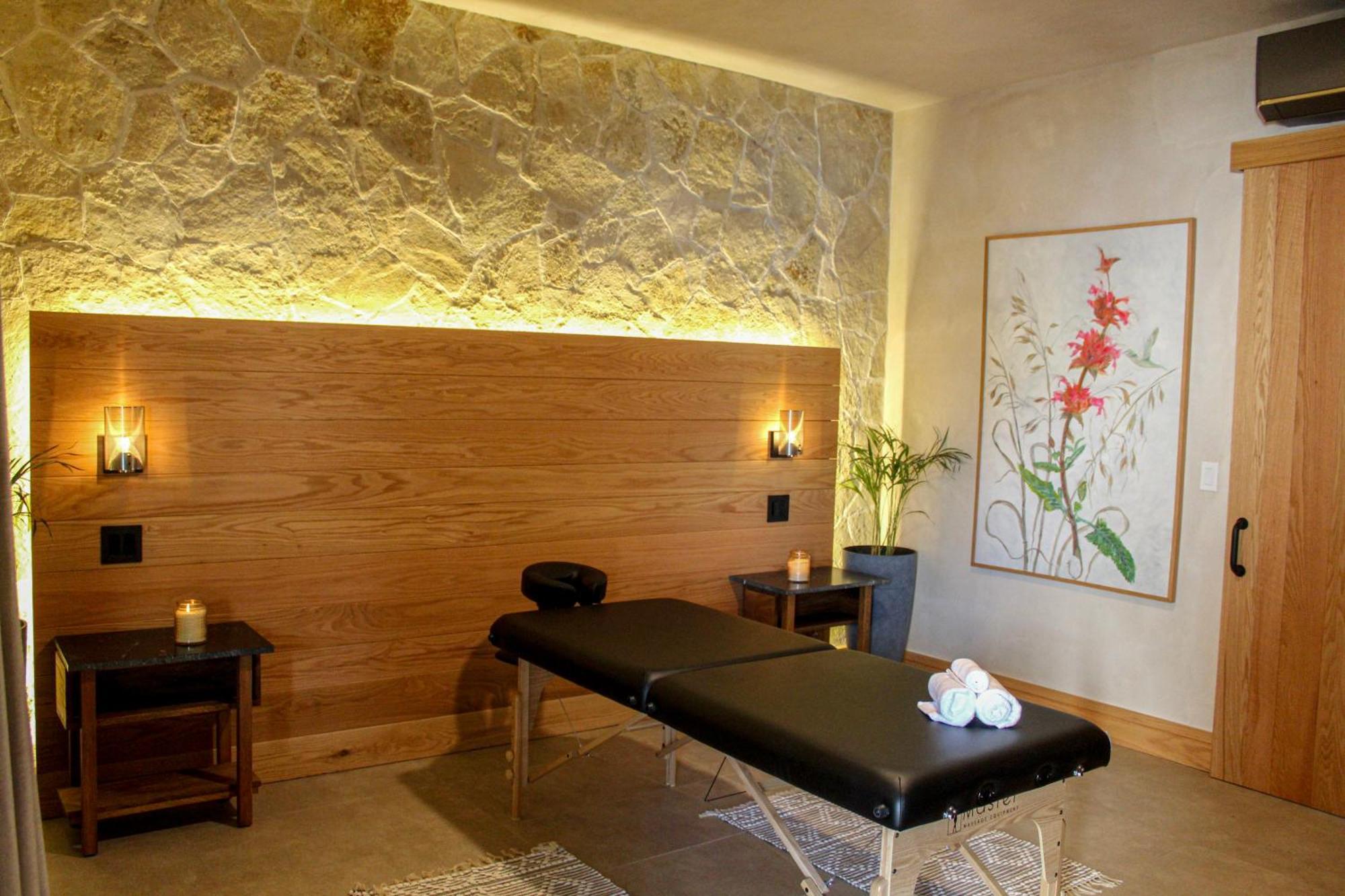Mya Hotel