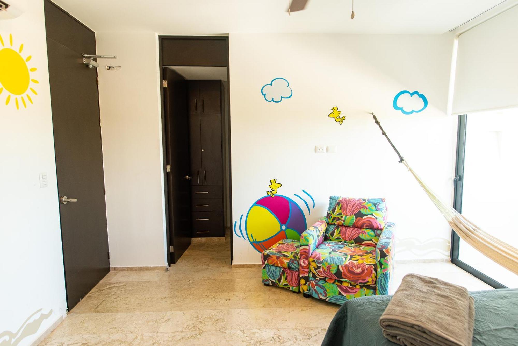 97984 Ocean Views From All The Bedrooms Of This Deluxe Beachfront Condo, Paradise Apartment