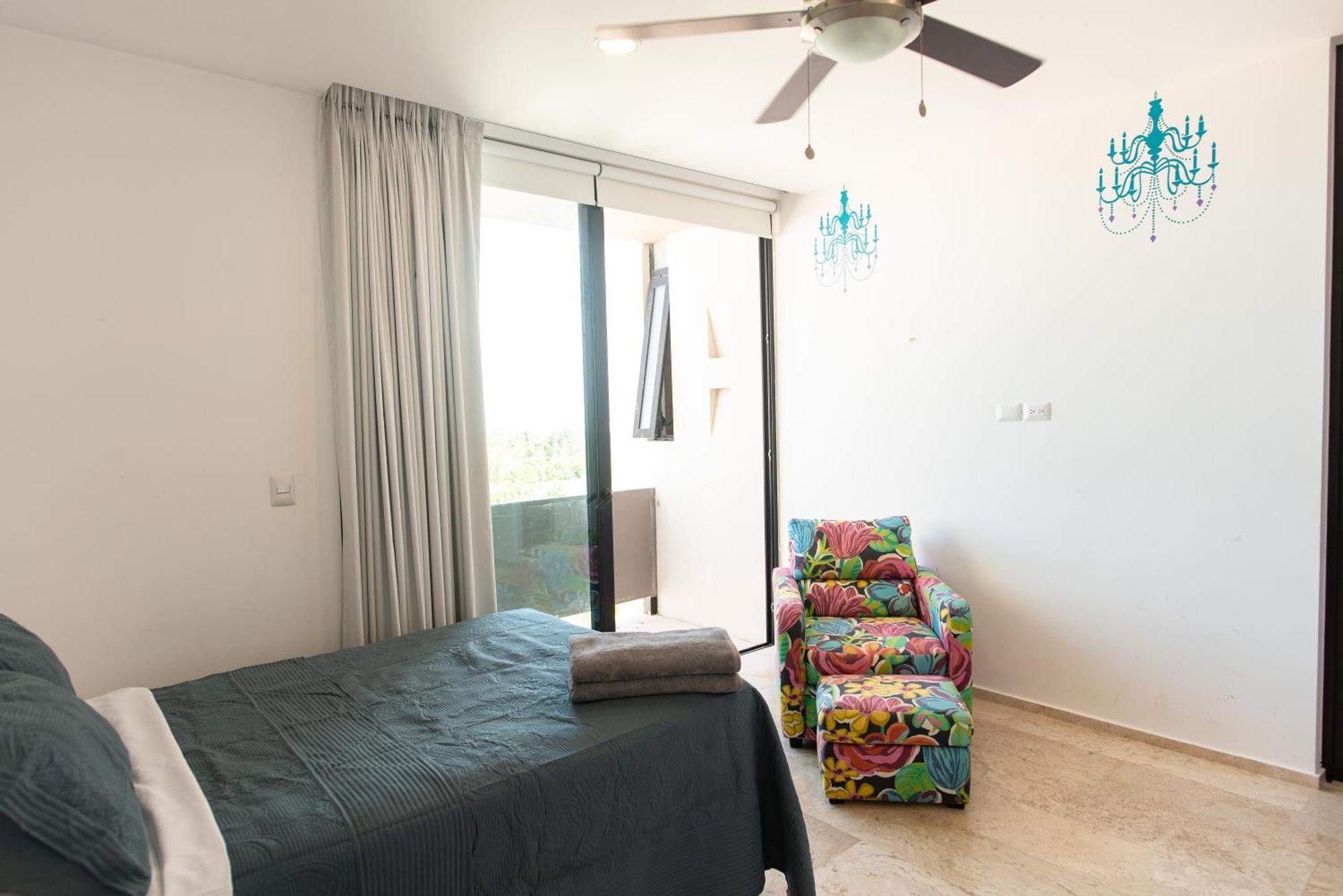97984 Ocean Views From All The Bedrooms Of This Deluxe Beachfront Condo, Paradise Apartment Chicxulub