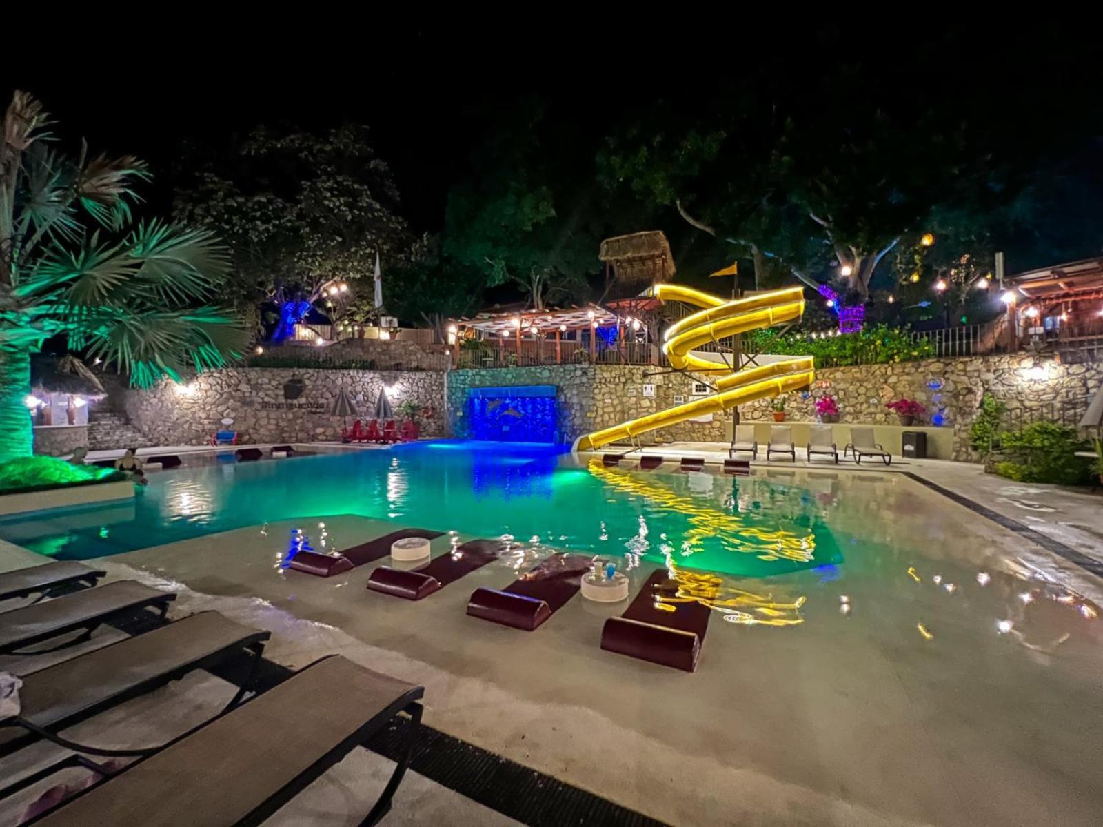 Binniguenda & Club 4* Huatulco