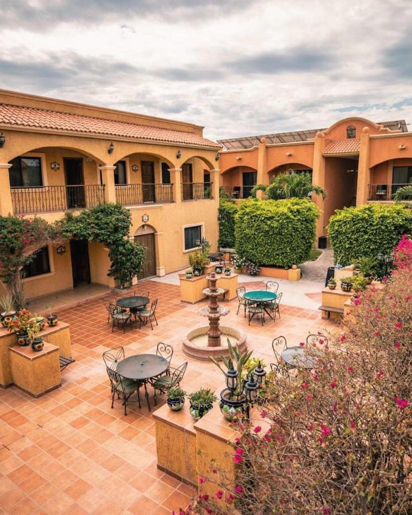 Hacienda Loreto Hotel 3*