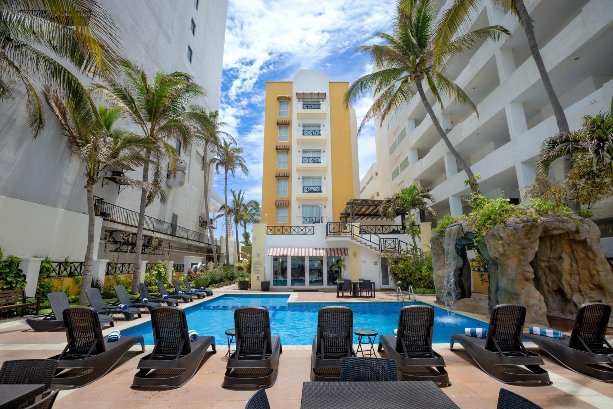 Hotel Western Freeman Zona Dorada