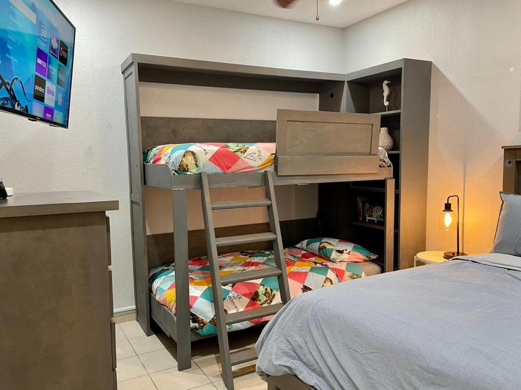 Aparthotel Sonoran Sea Beachfront E203 *