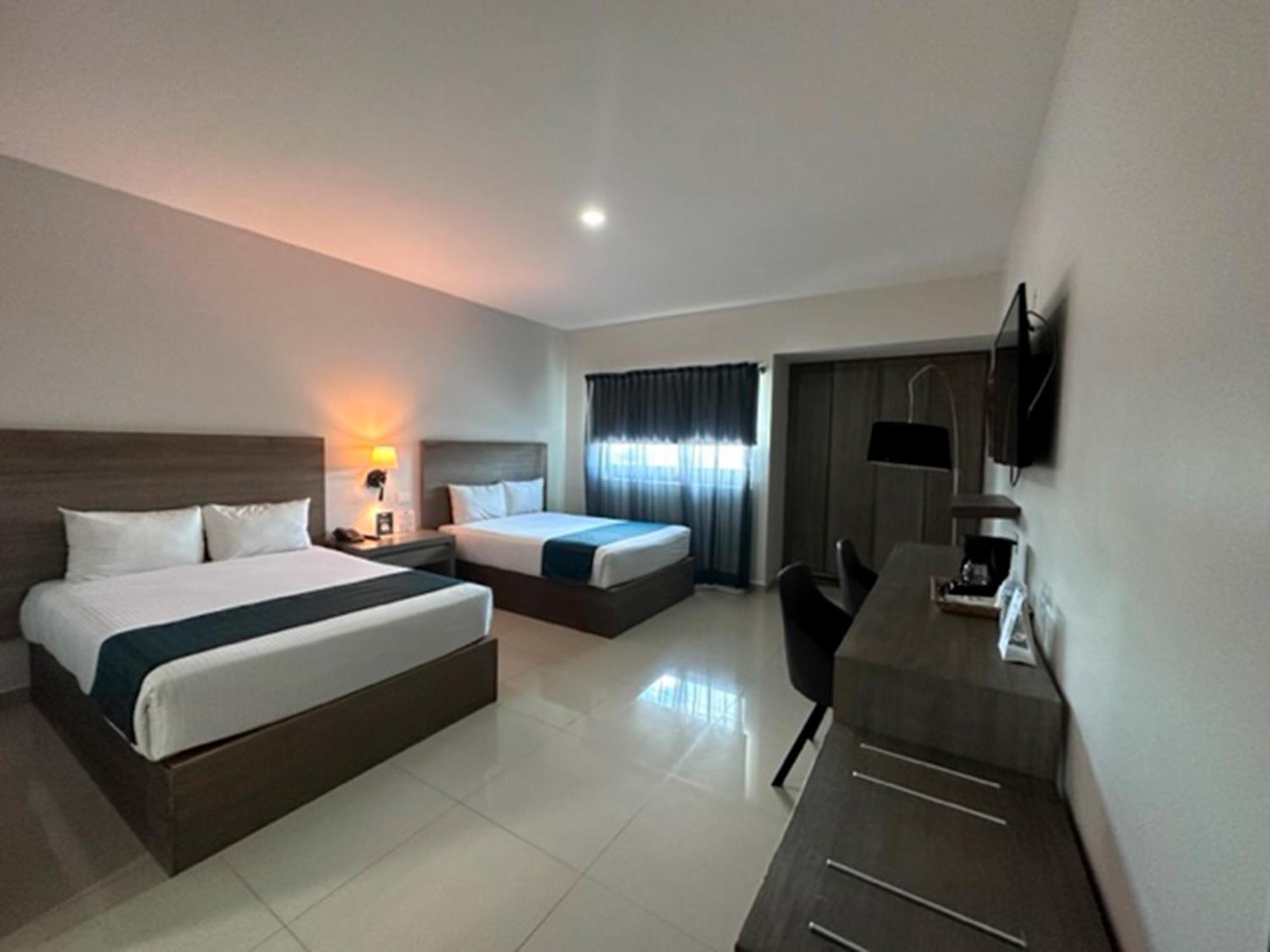 Hotel Inhouse 4*