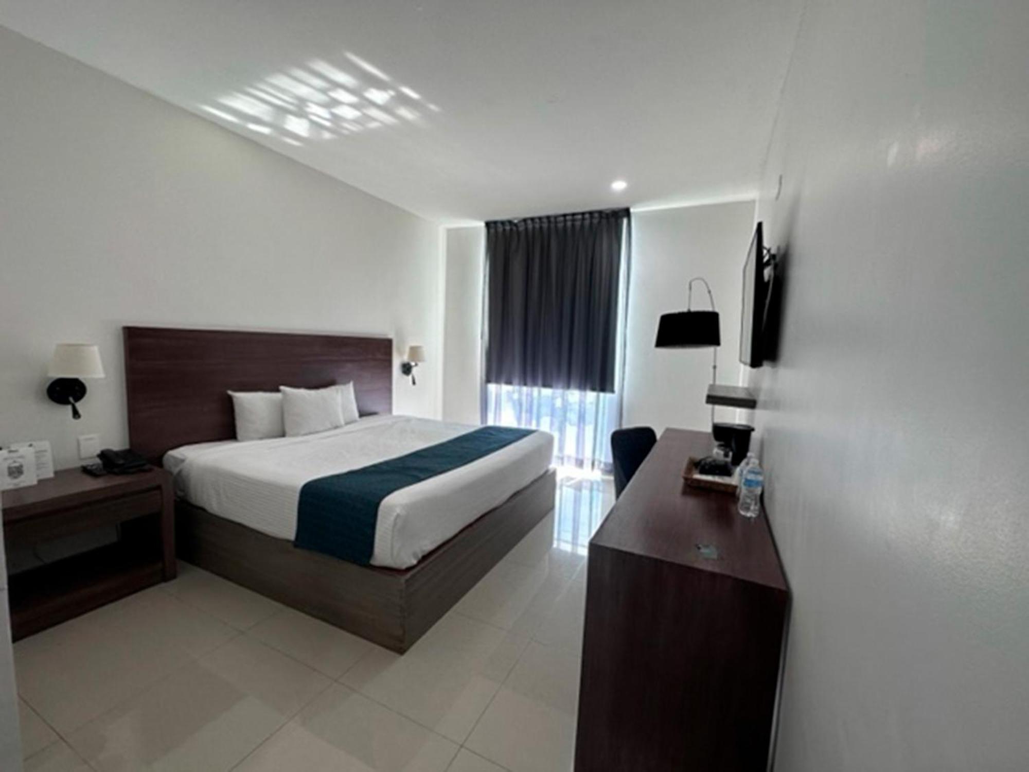 Inhouse Hotel 4*