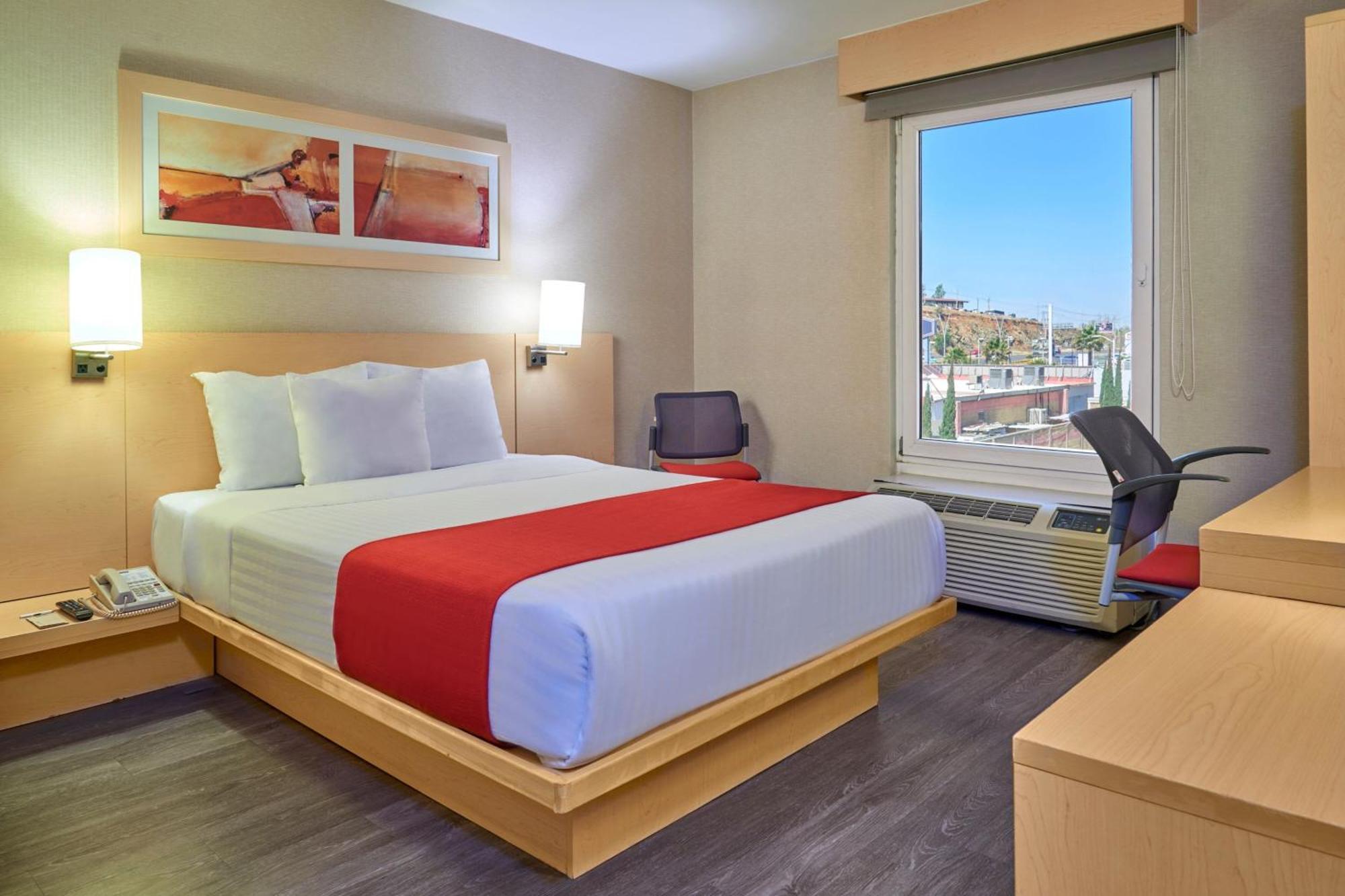 Express By Marriott Hotel 4*