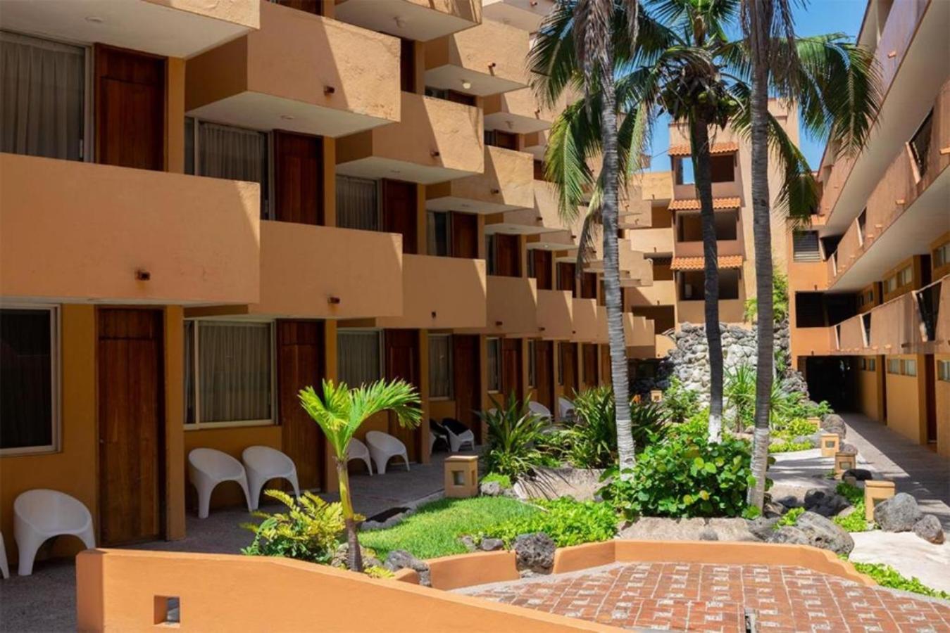 Hotel Costa De Oro
