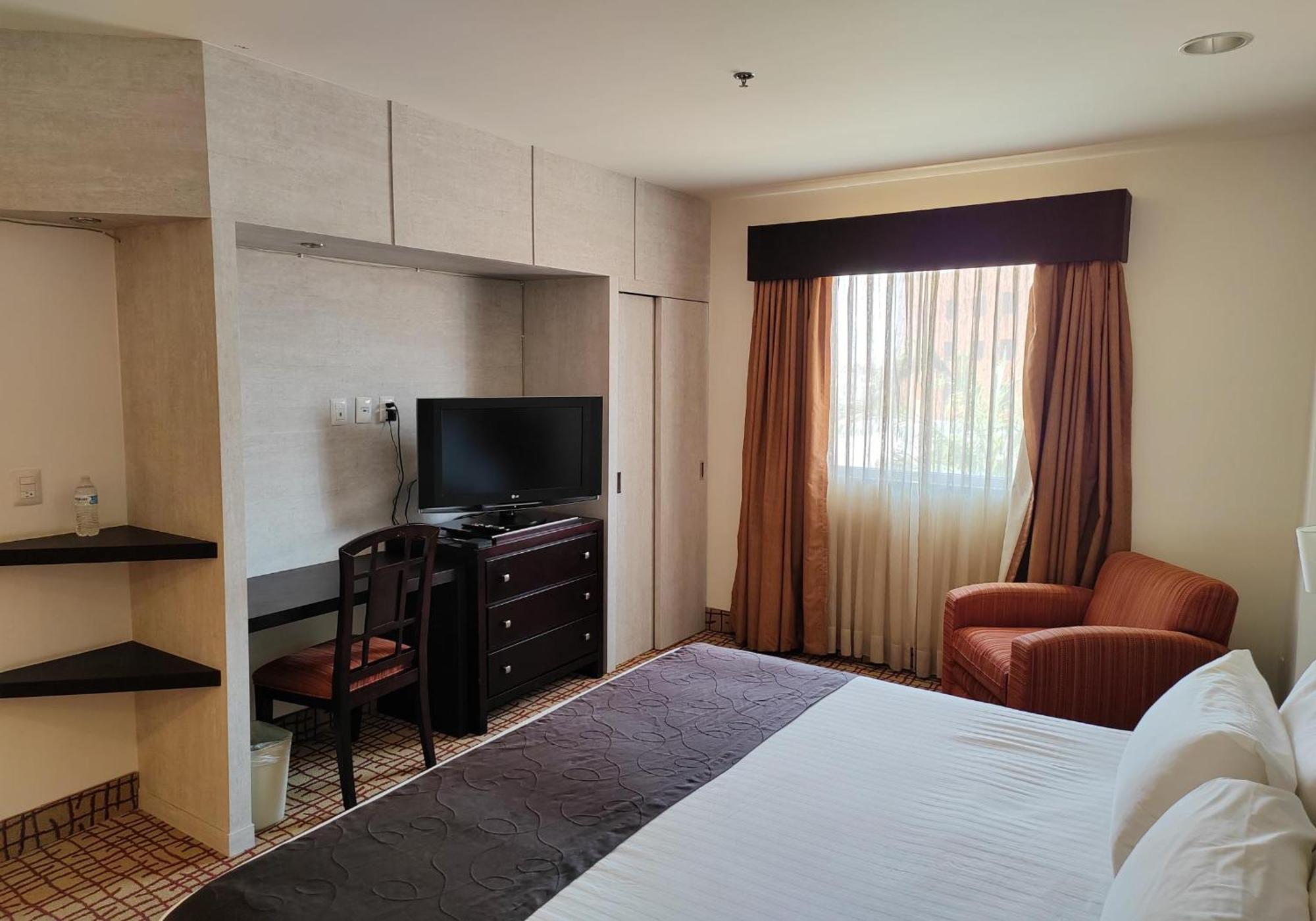 Wyndham Garden Tecnologico 3*