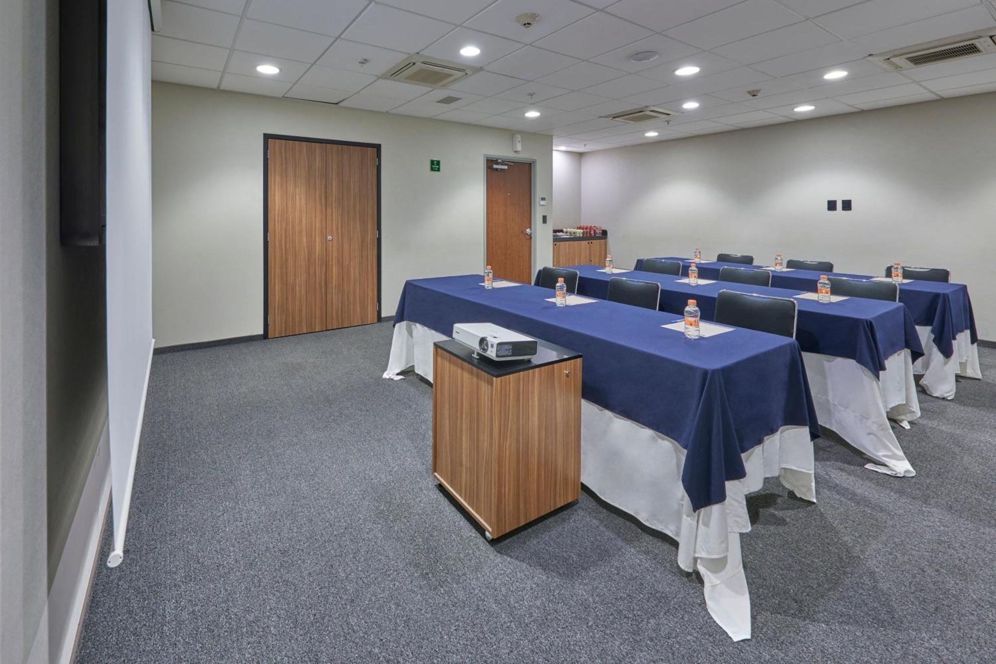 Express By Marriott Rio Hotel Tijuana