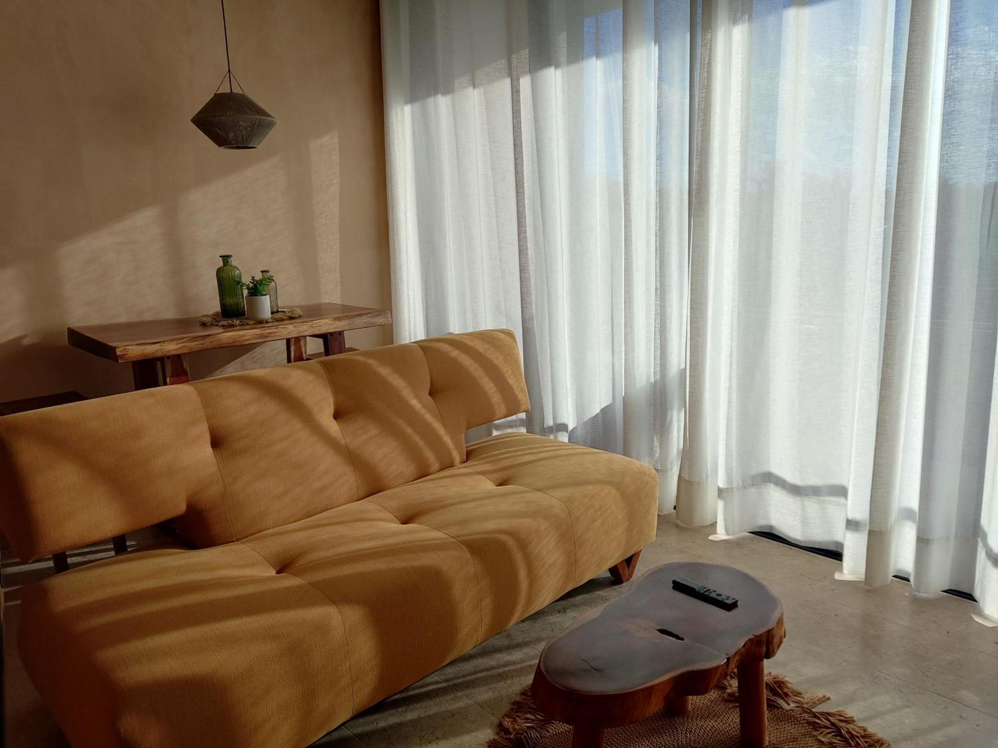 New Modern 1bdr - Access Apartment